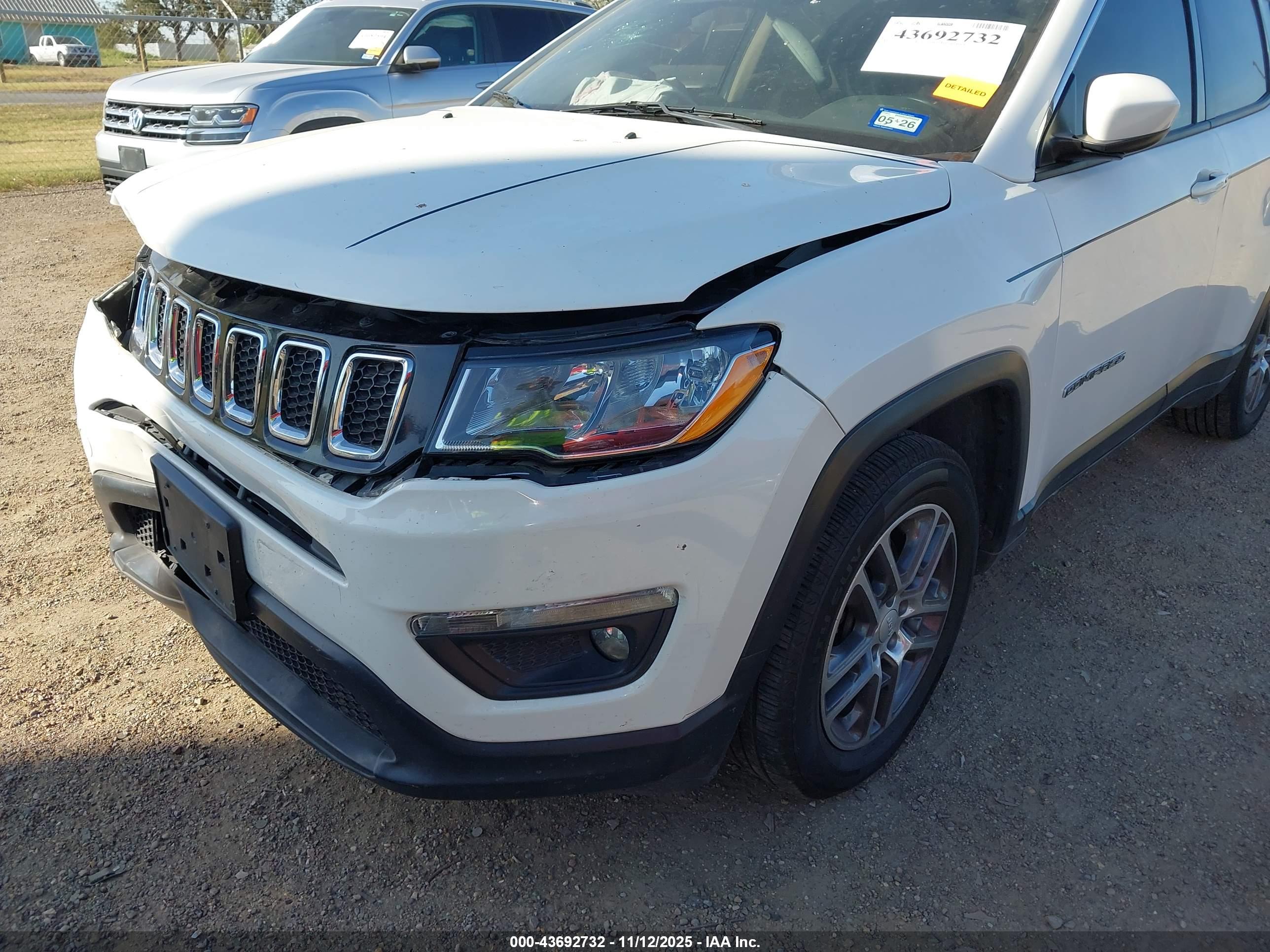 JEEP COMPASS image 6