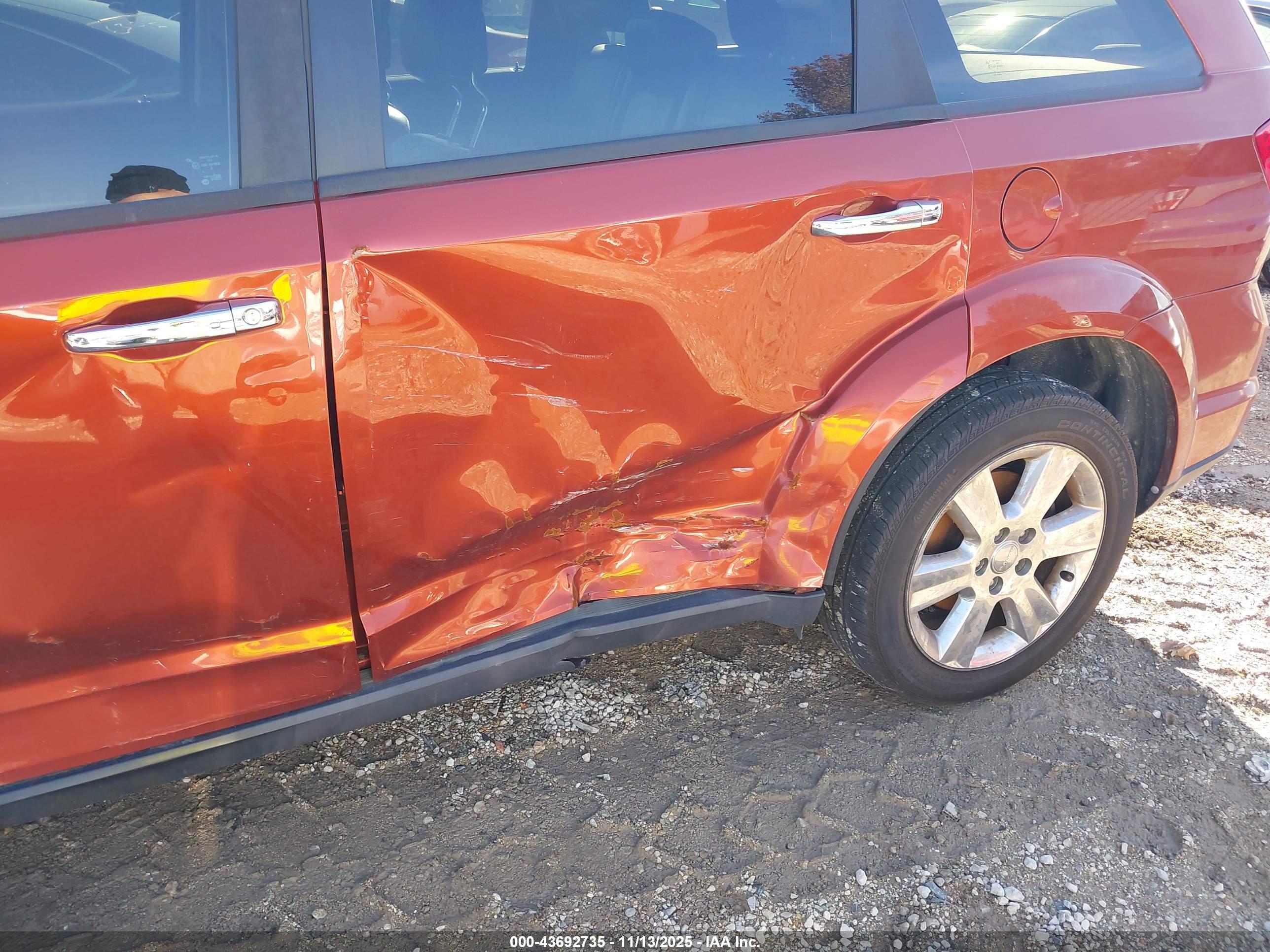 DODGE JOURNEY image 6