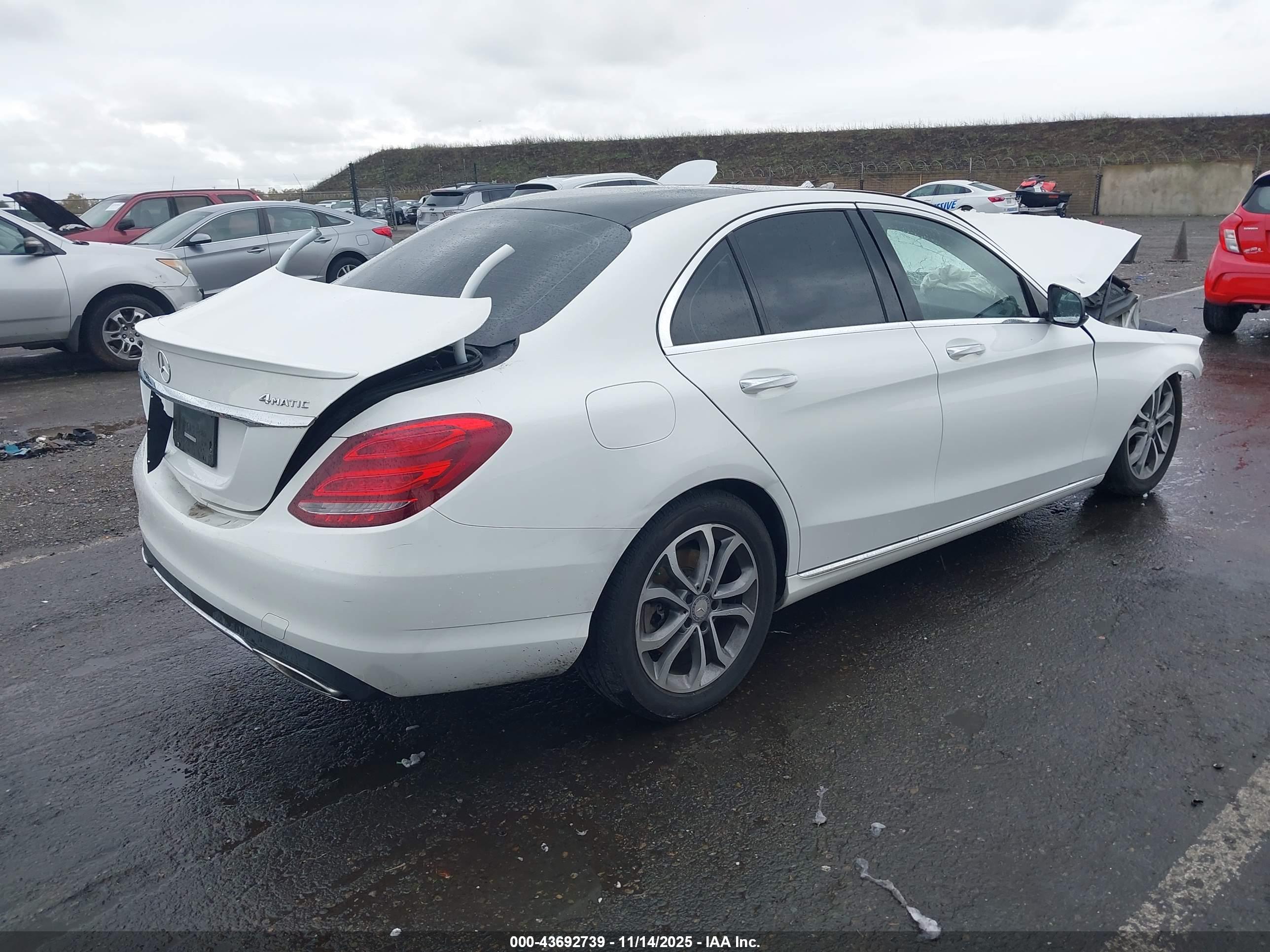 MERCEDES-BENZ C image 4