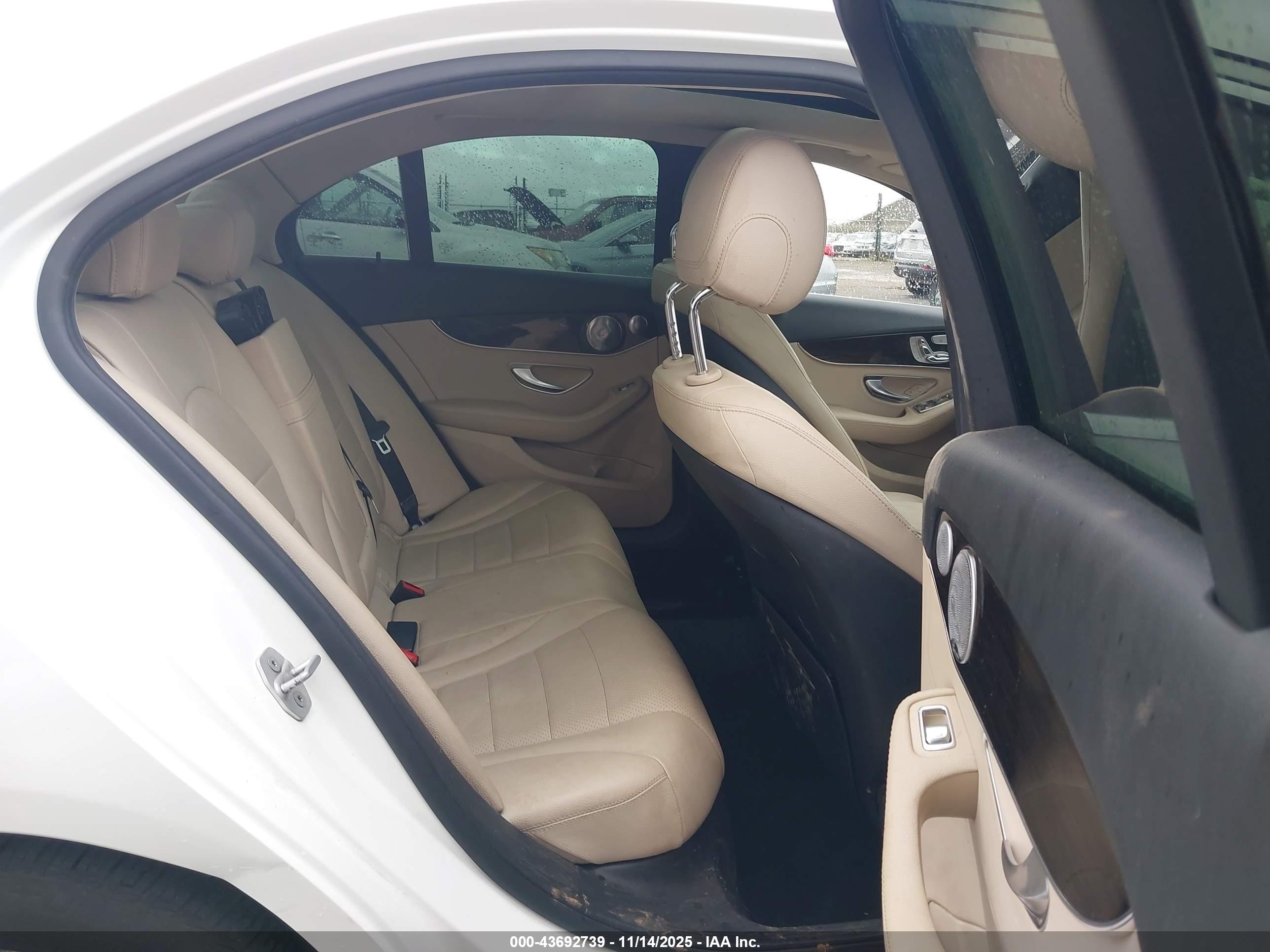 MERCEDES-BENZ C image 8
