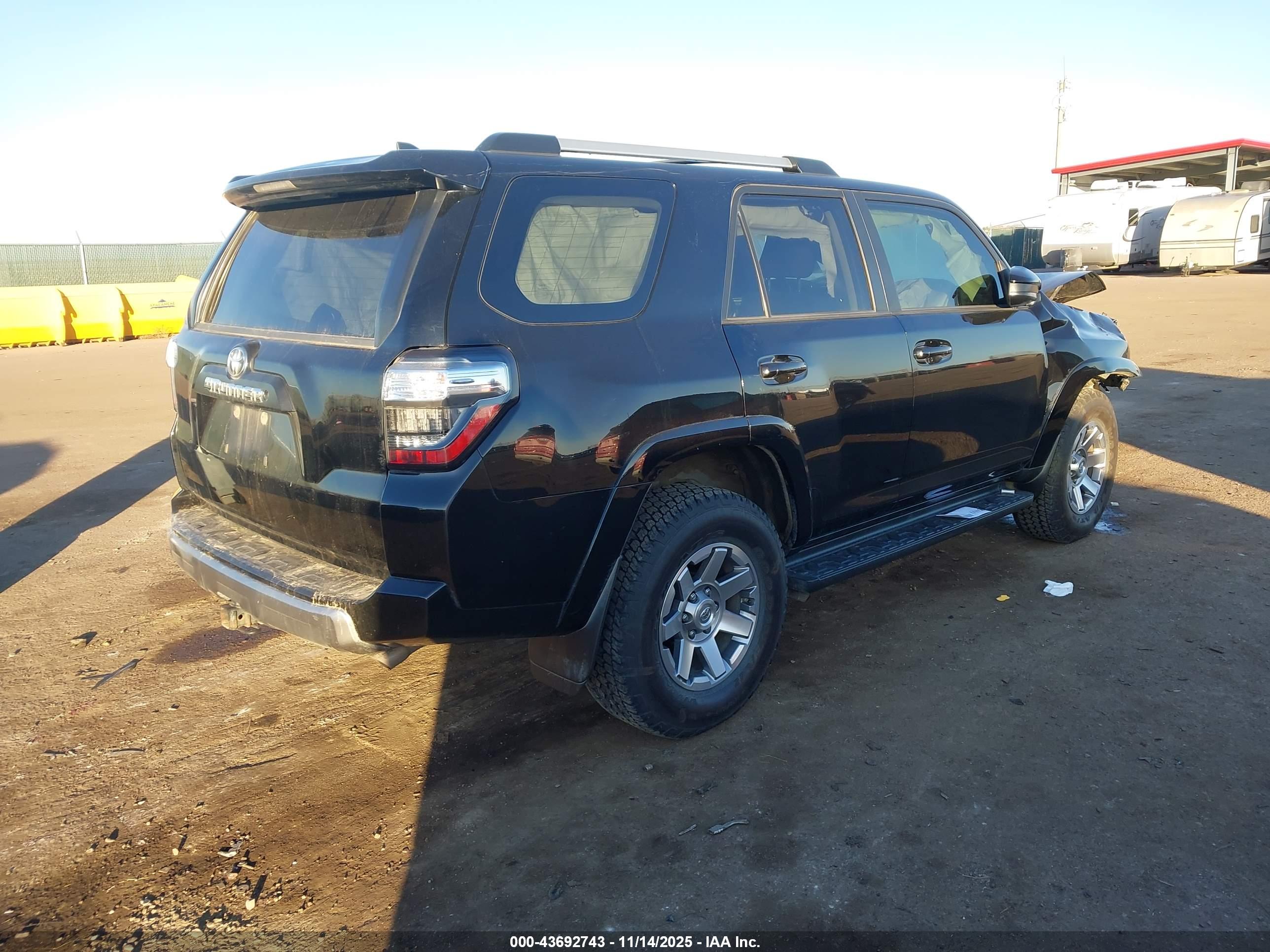 TOYOTA 4RUNNER image 4