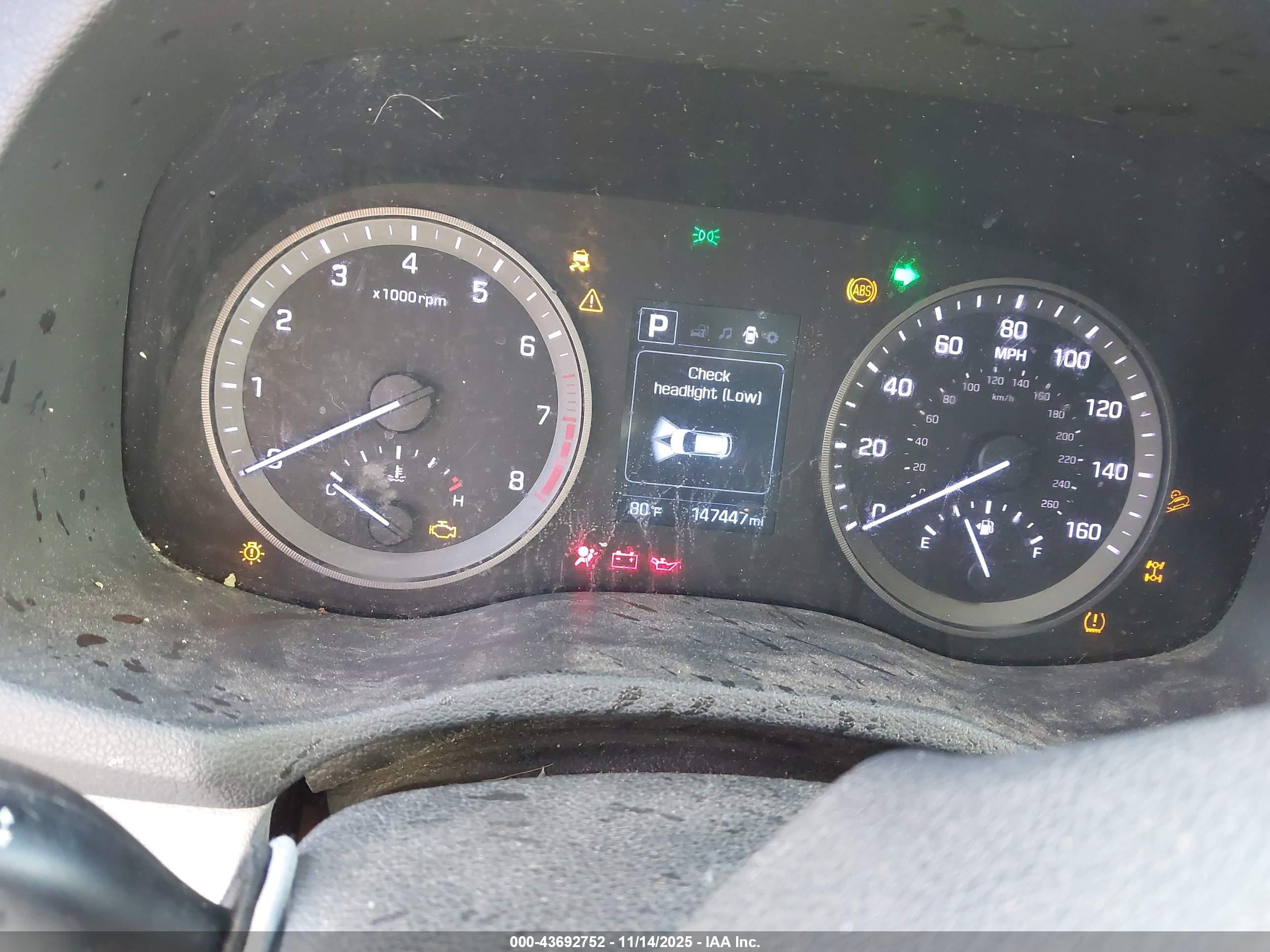 HYUNDAI TUCSON image 7