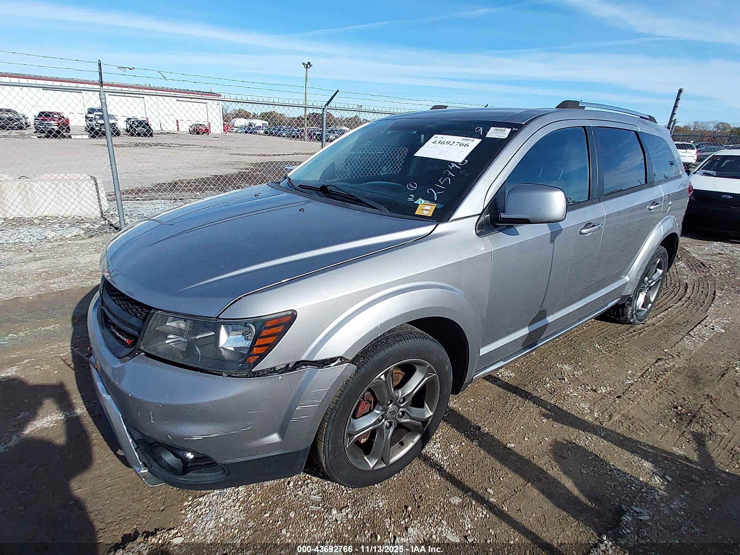 DODGE JOURNEY image 2