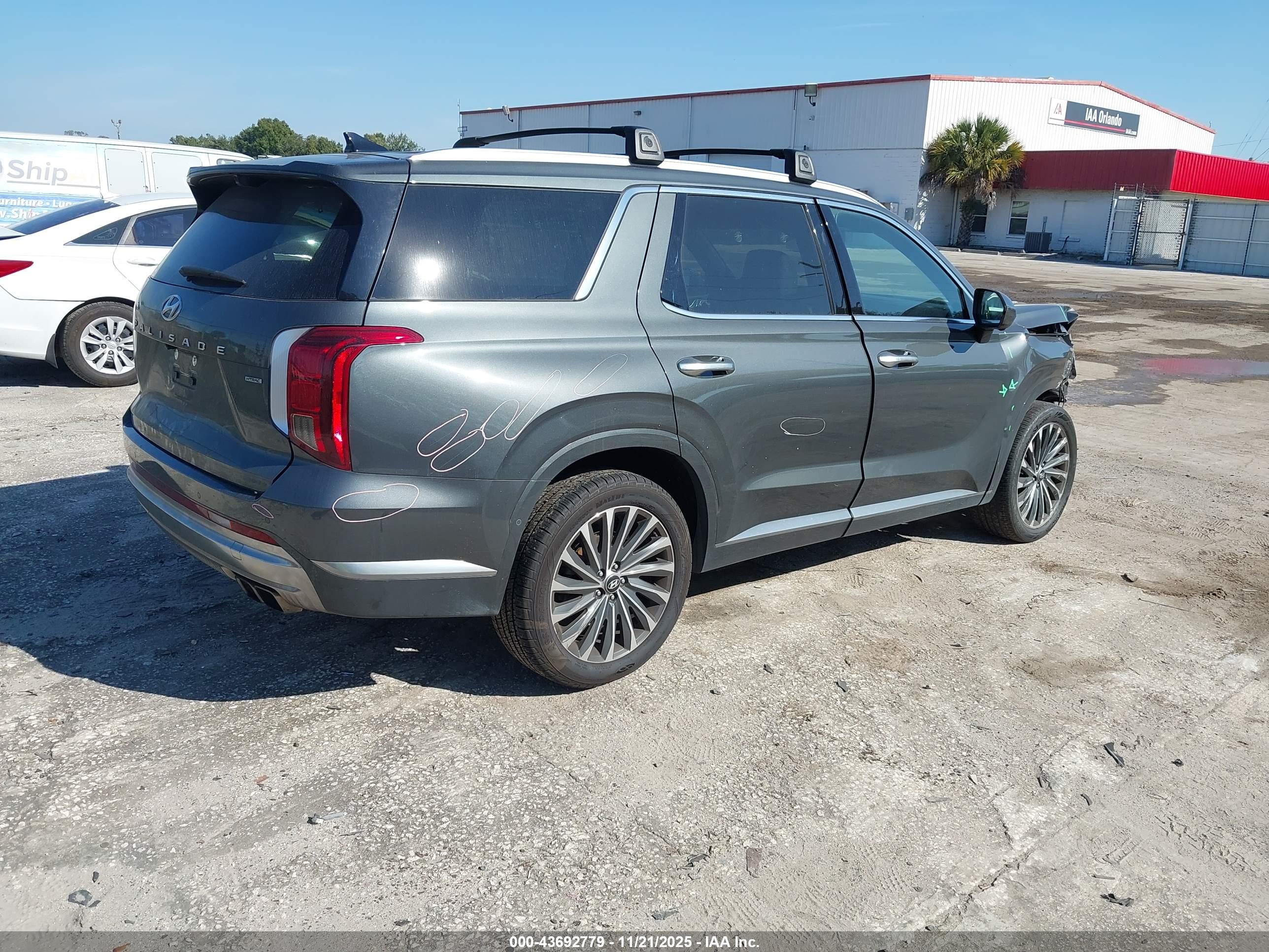 HYUNDAI PALISADE image 4