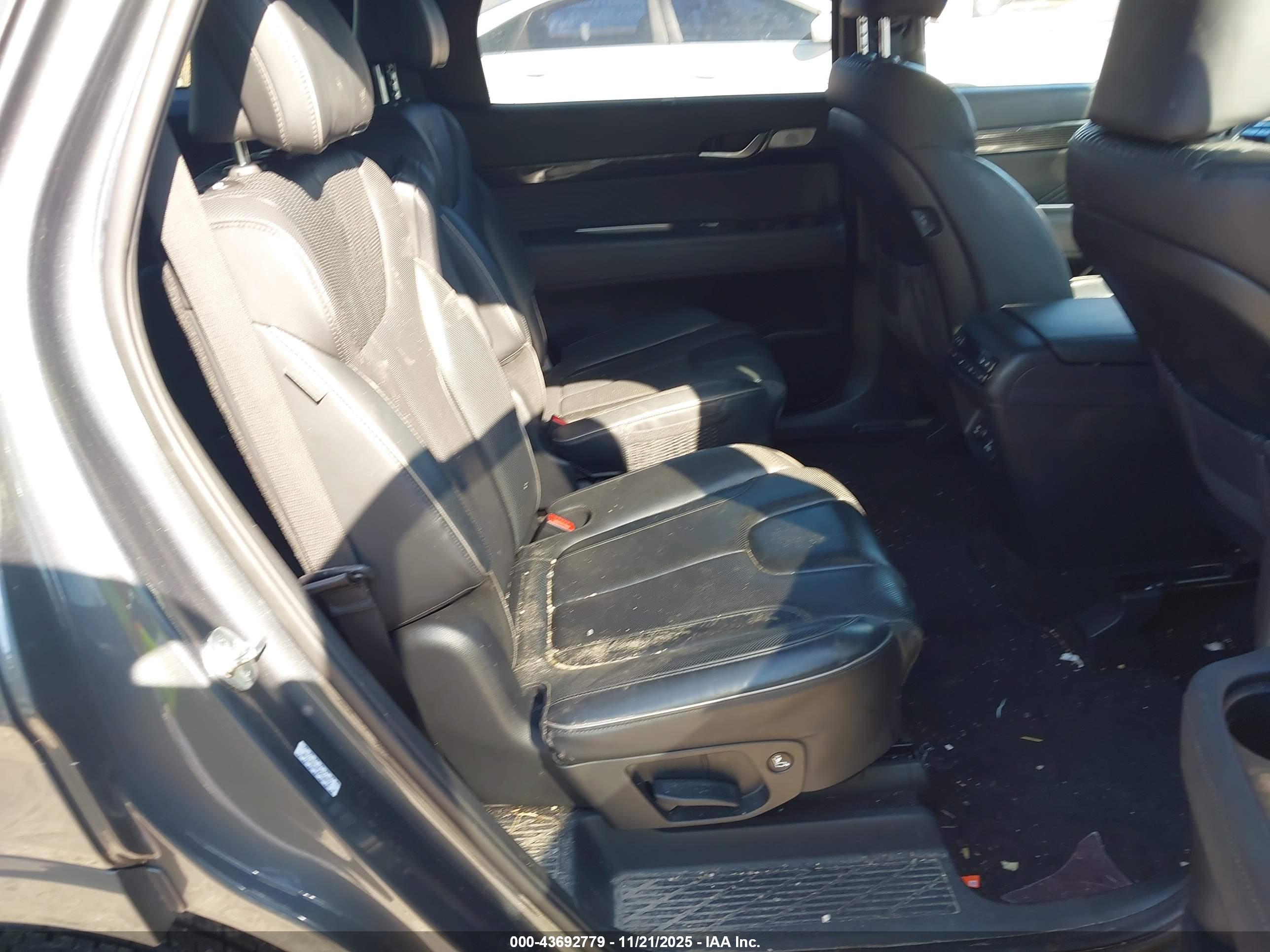 HYUNDAI PALISADE image 8