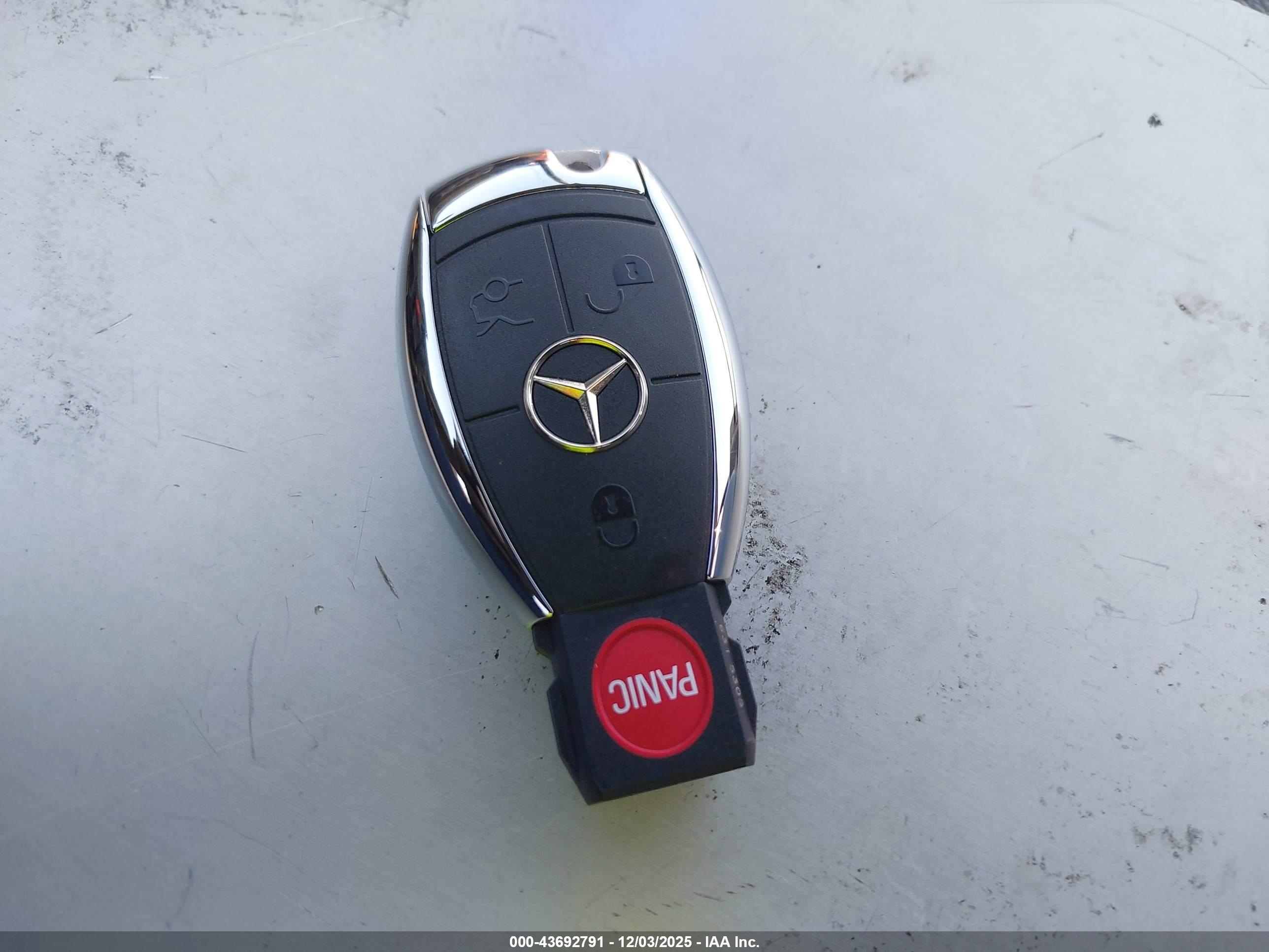 MERCEDES-BENZ CLS image 11