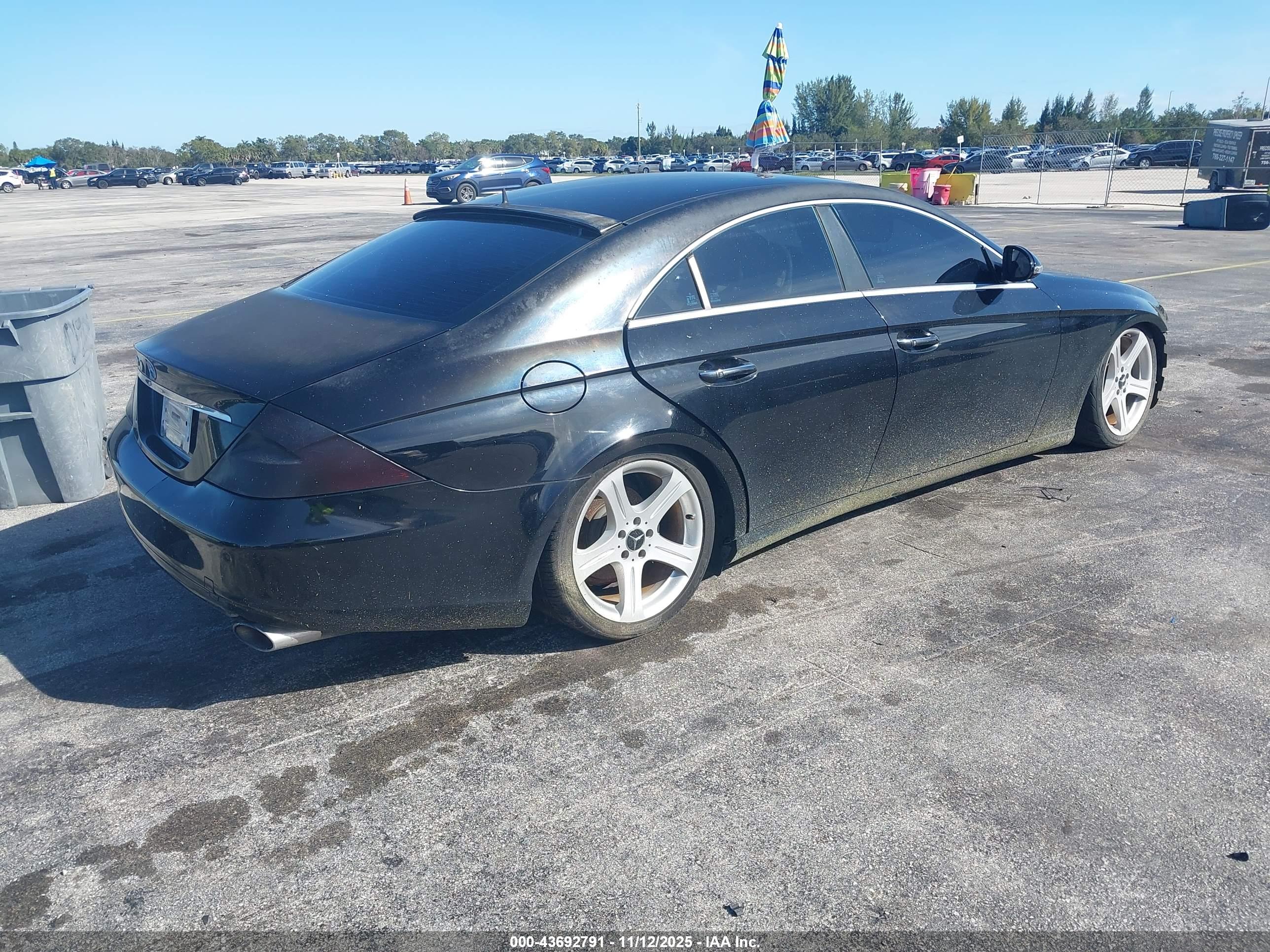 MERCEDES-BENZ CLS image 4