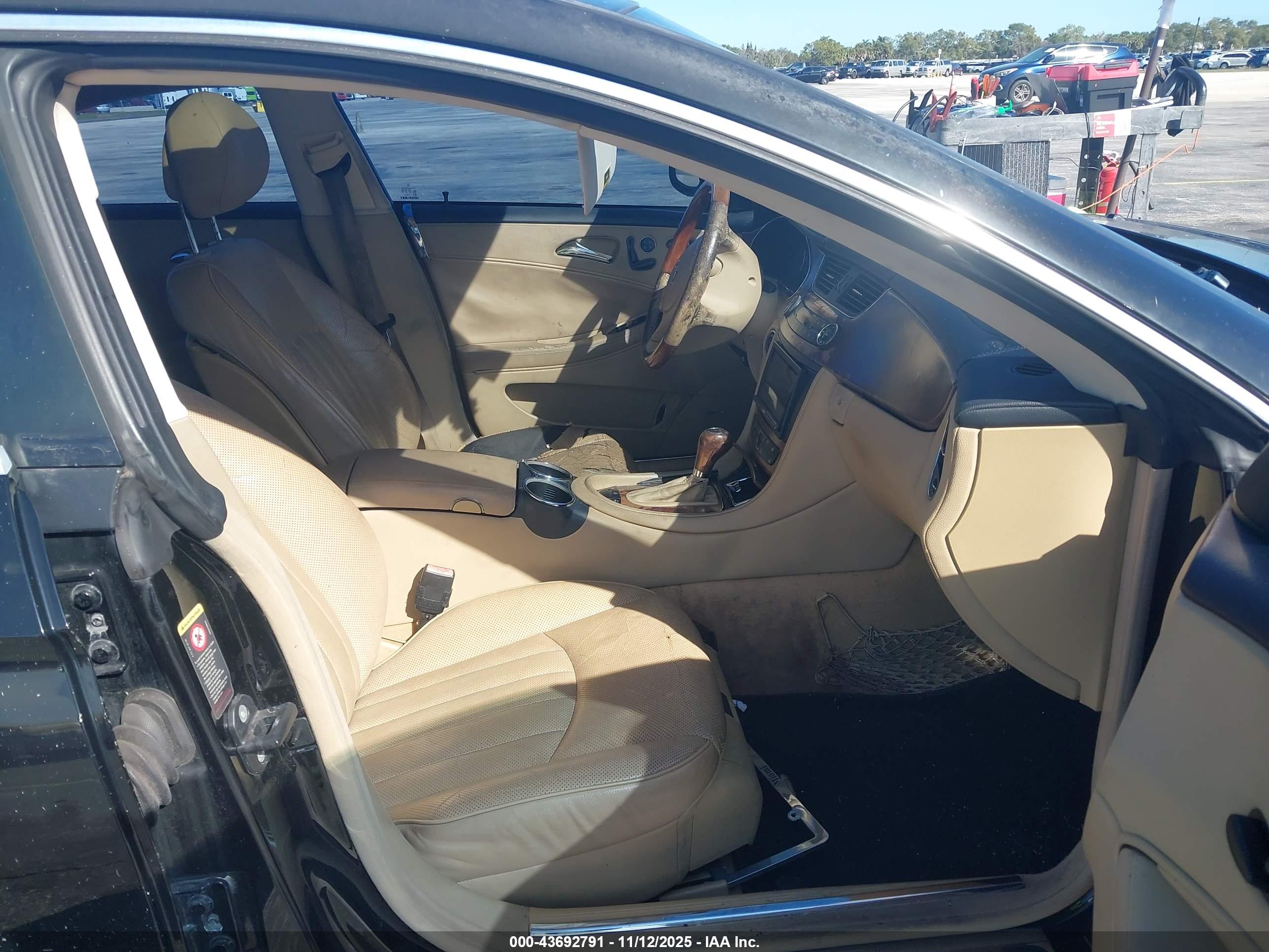 MERCEDES-BENZ CLS image 5