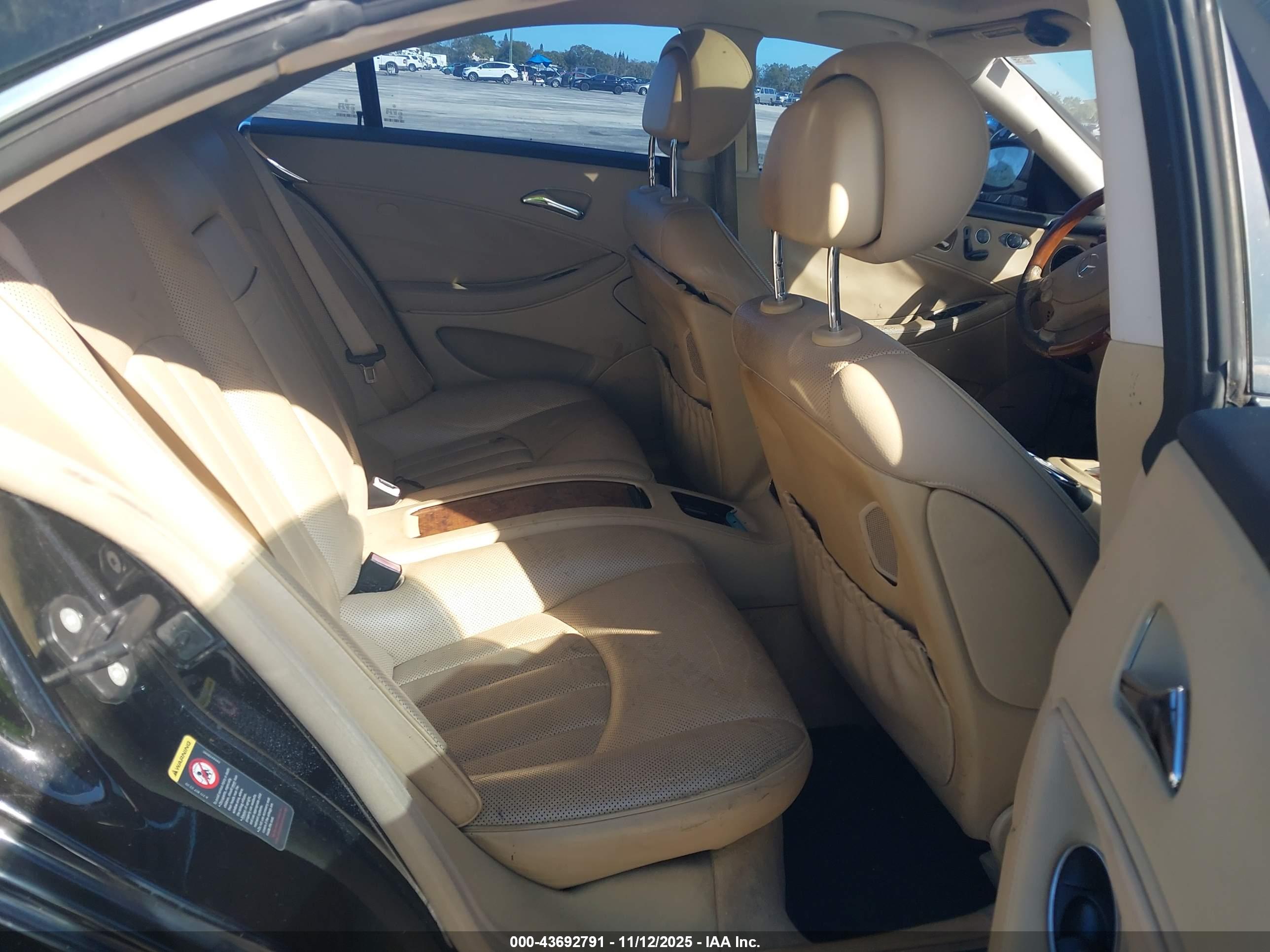 MERCEDES-BENZ CLS image 8
