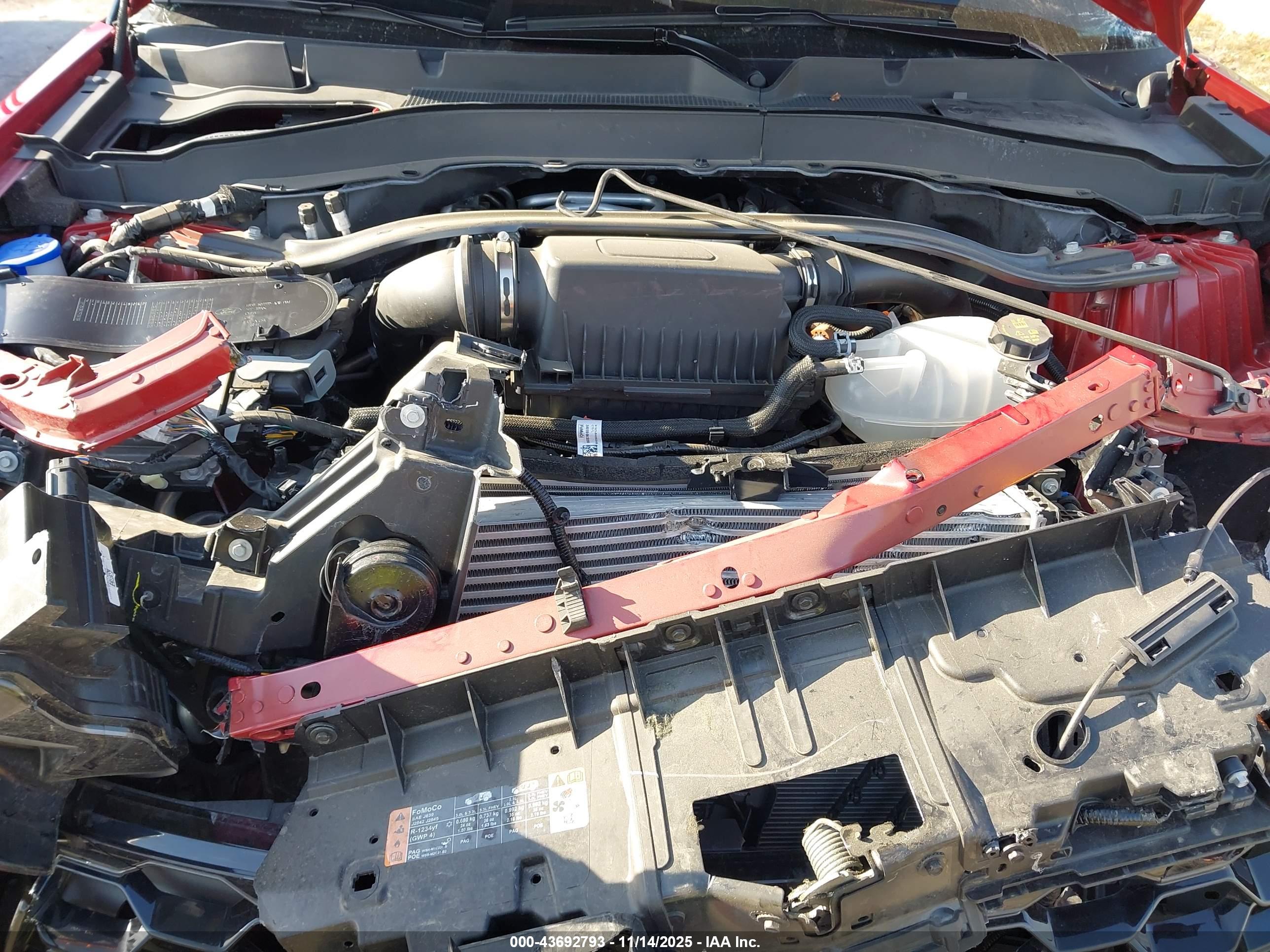 FORD EXPLORER image 10
