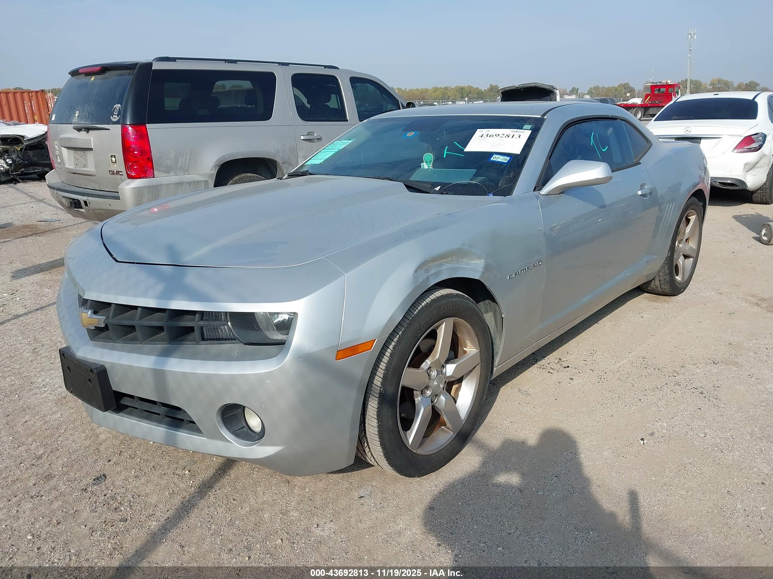 CHEVROLET CAMARO image 2