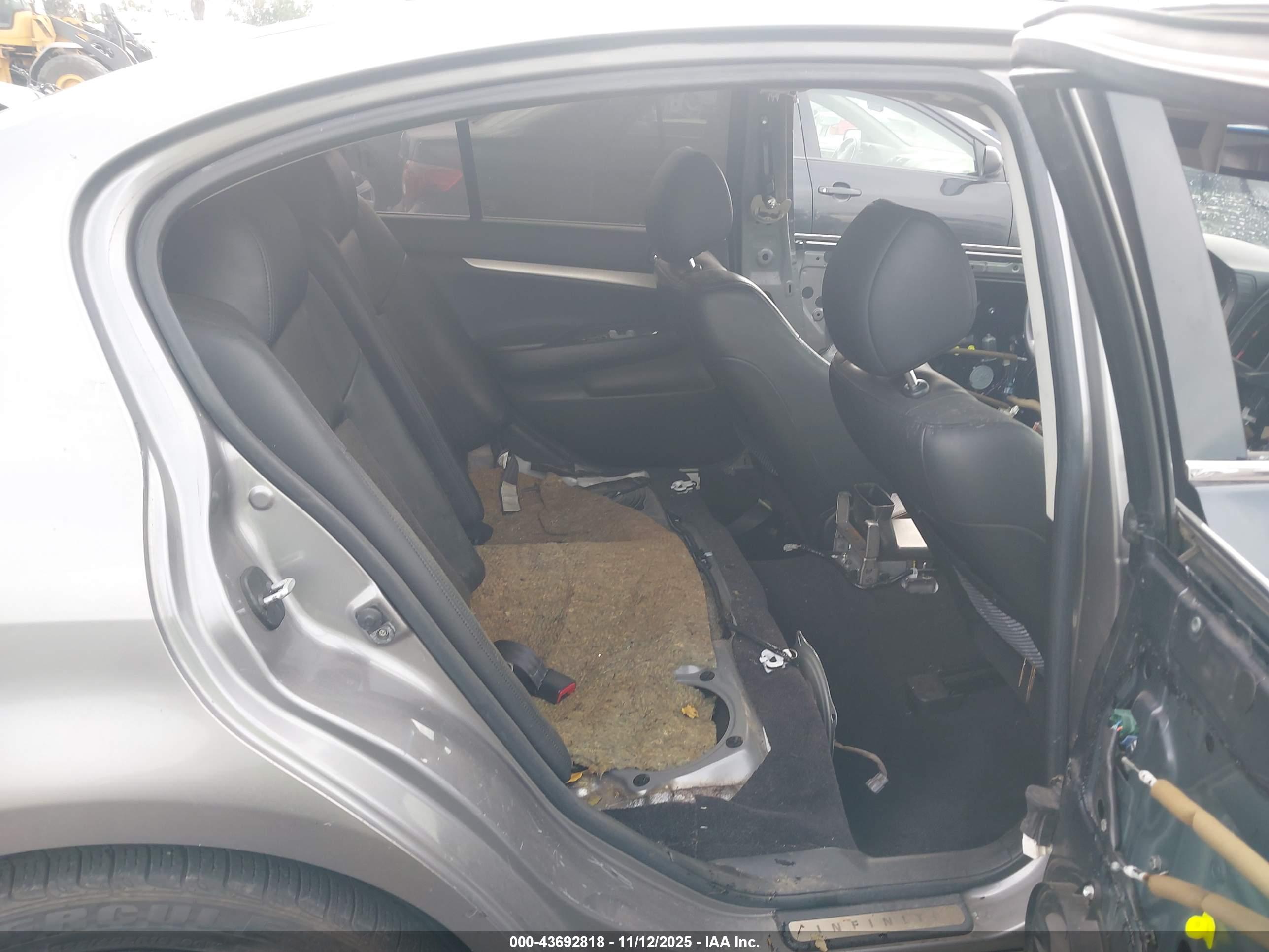 INFINITI G35 image 8