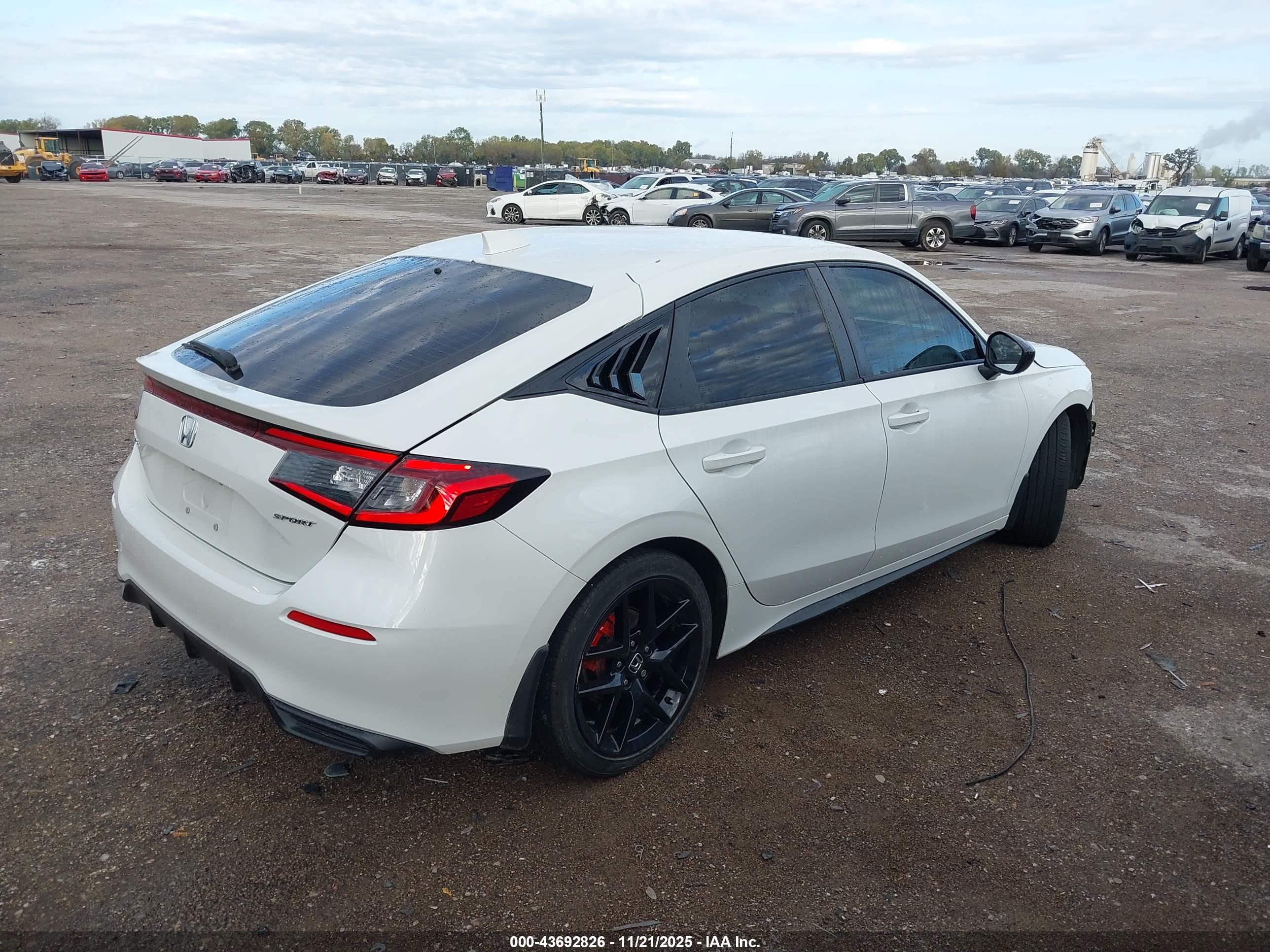 HONDA CIVIC image 4