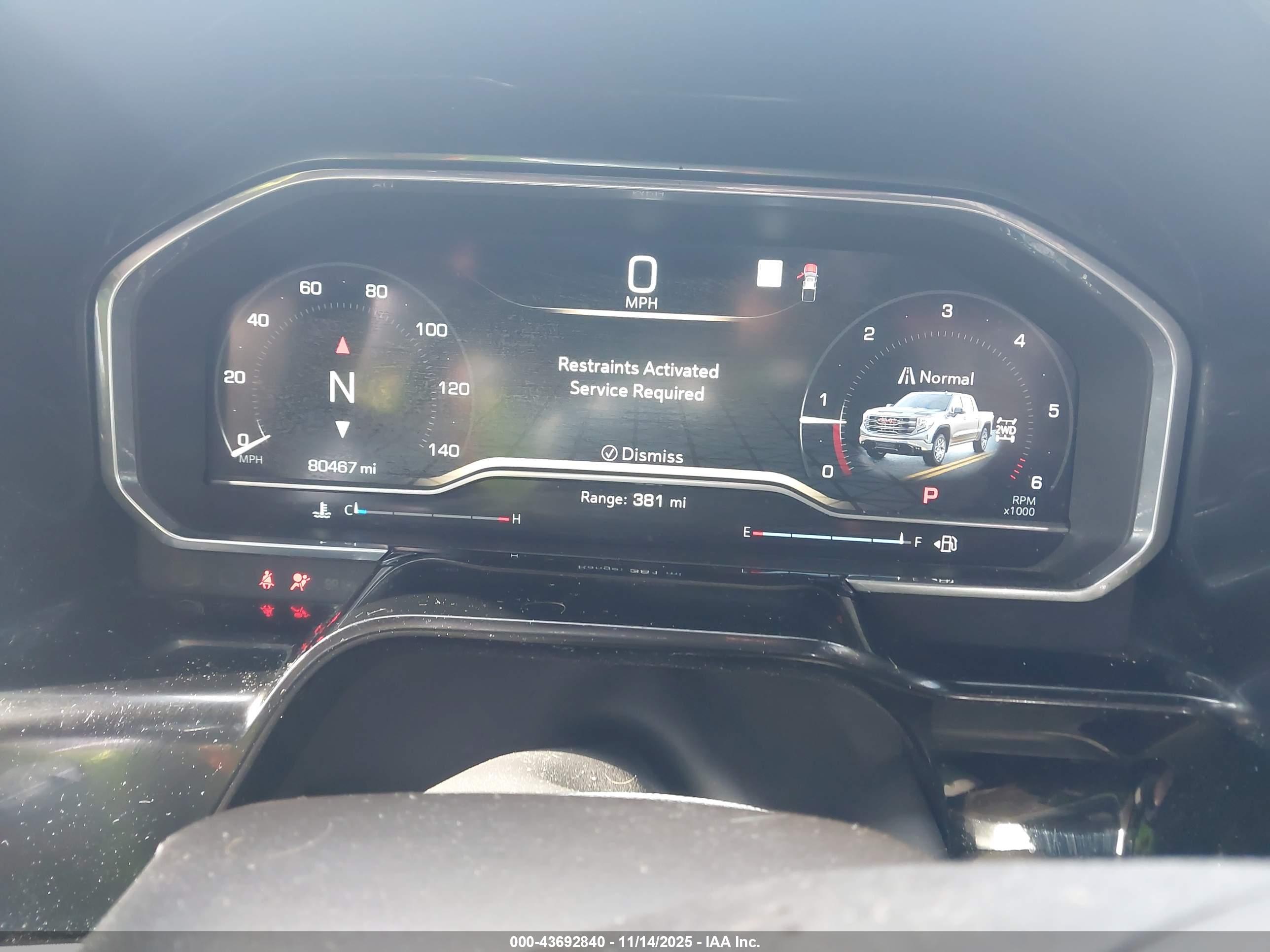 GMC SIERRA image 7