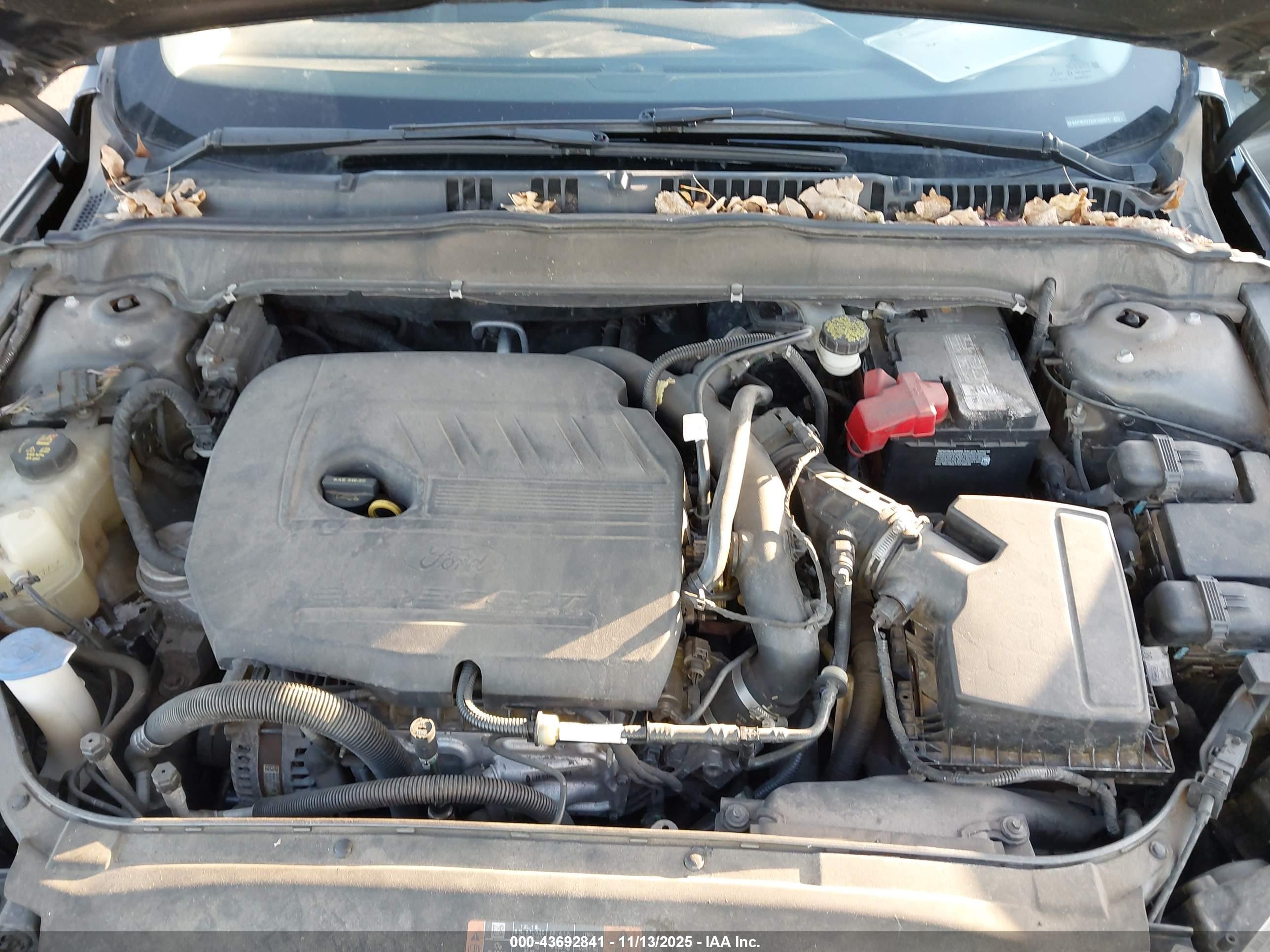 FORD FUSION image 10