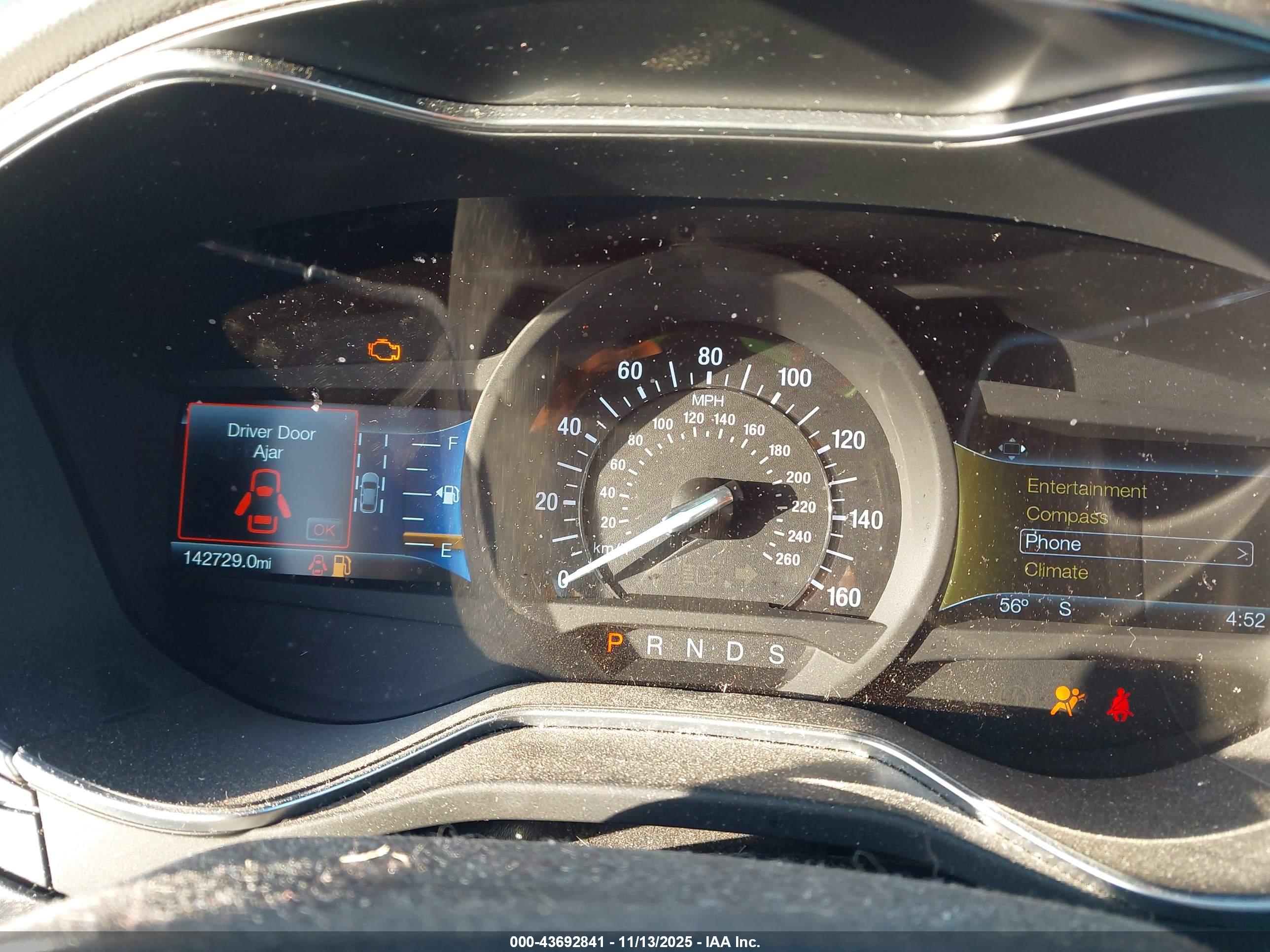 FORD FUSION image 7