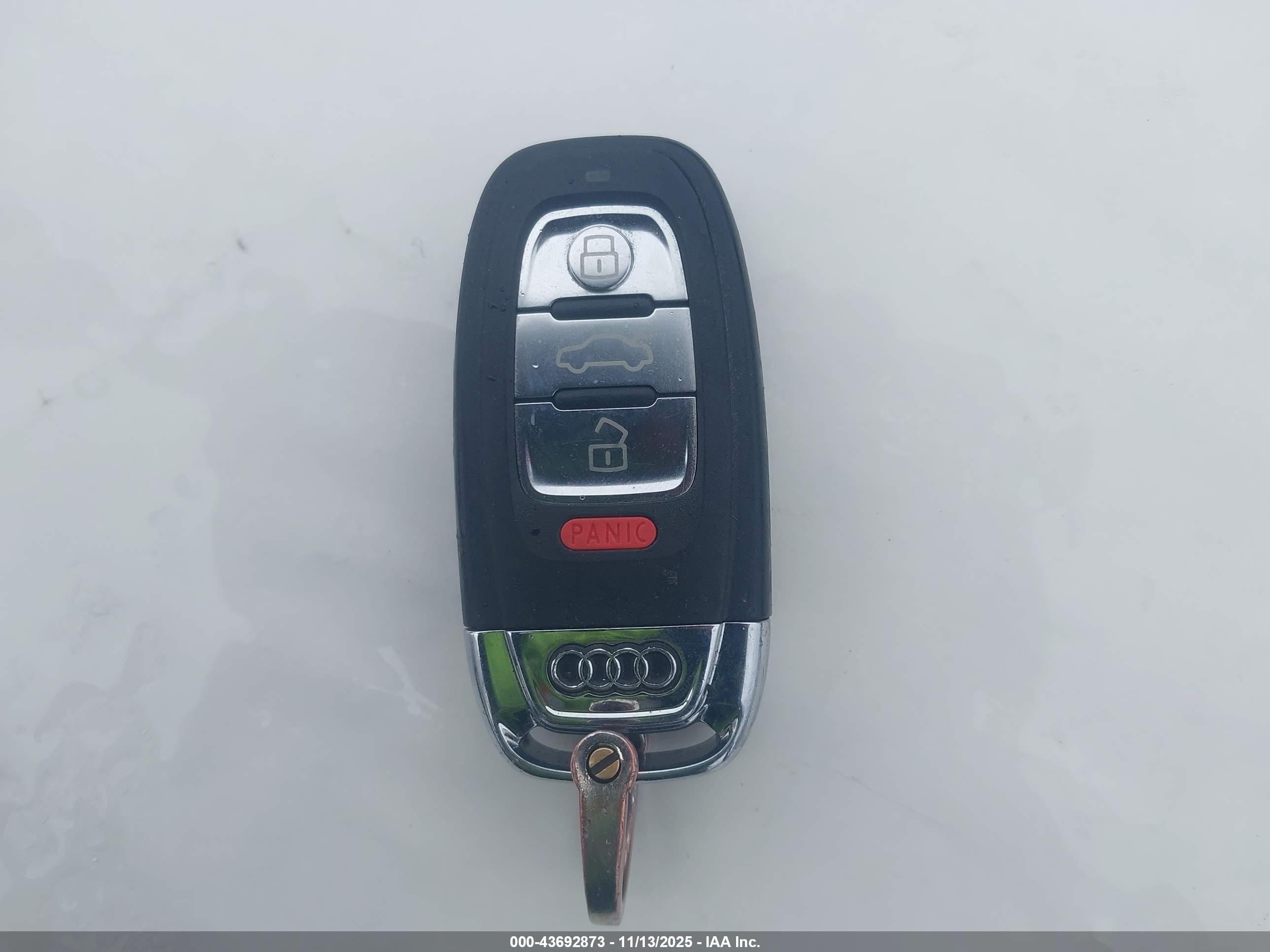 AUDI A6 image 11