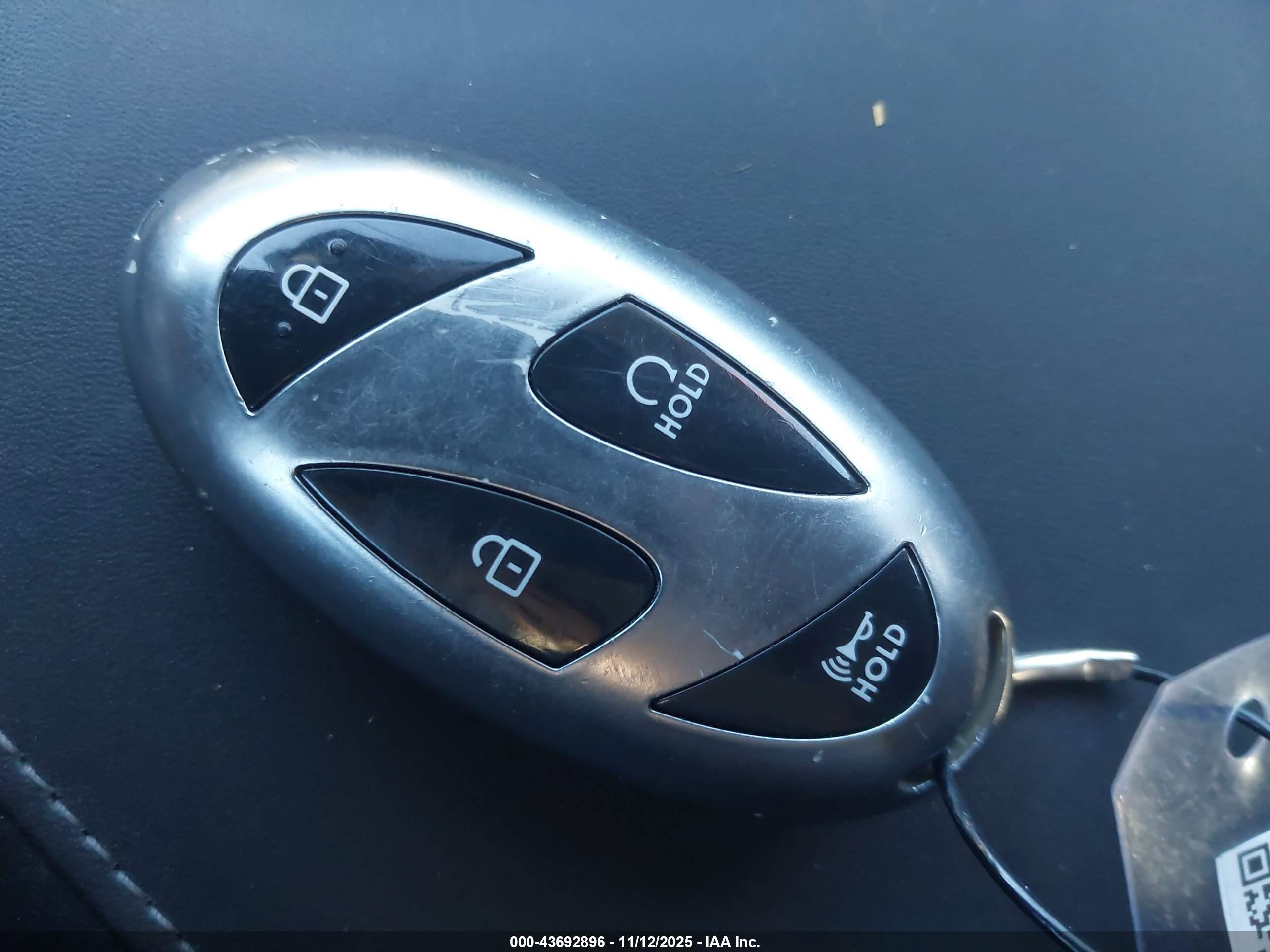 HYUNDAI SONATA image 11