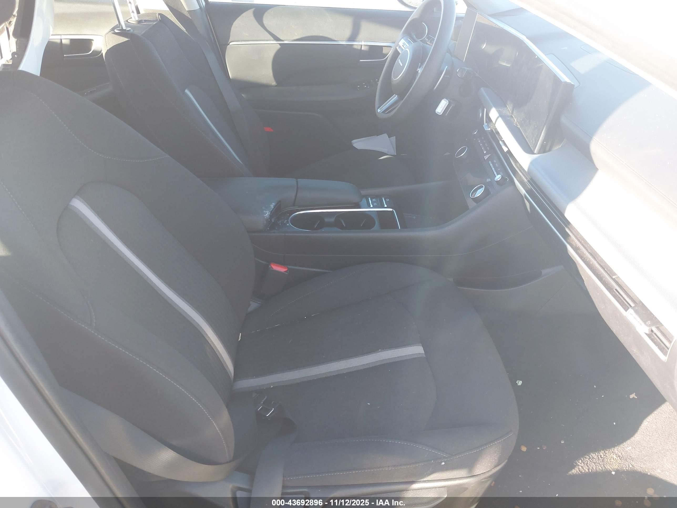 HYUNDAI SONATA image 5