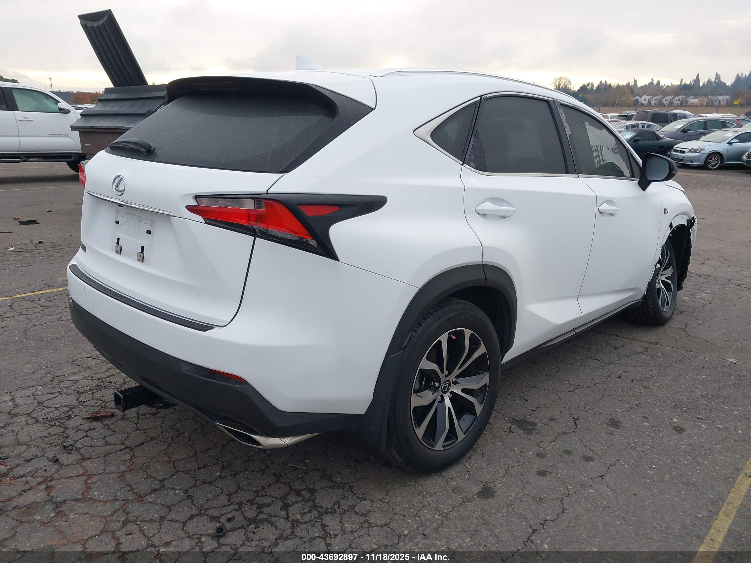 LEXUS NX image 4
