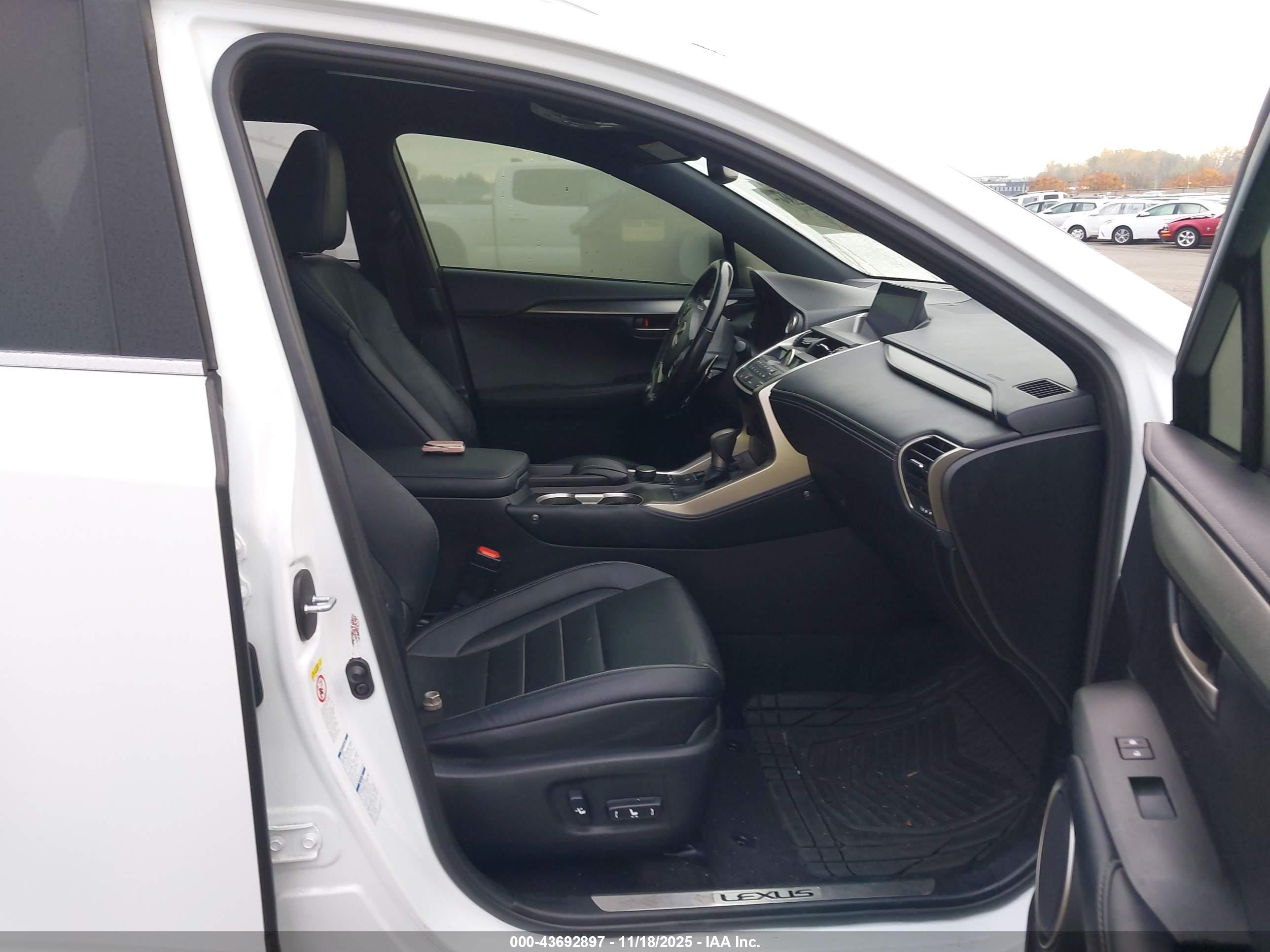 LEXUS NX image 5