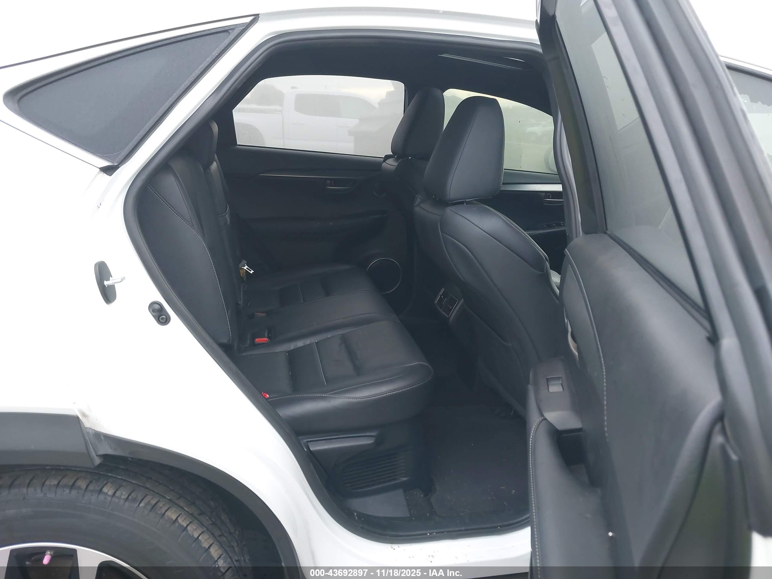 LEXUS NX image 8