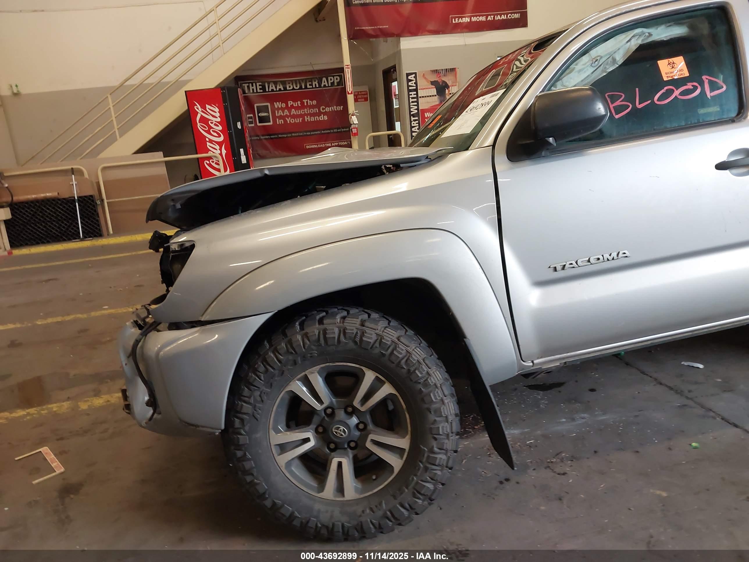TOYOTA TACOMA image 6