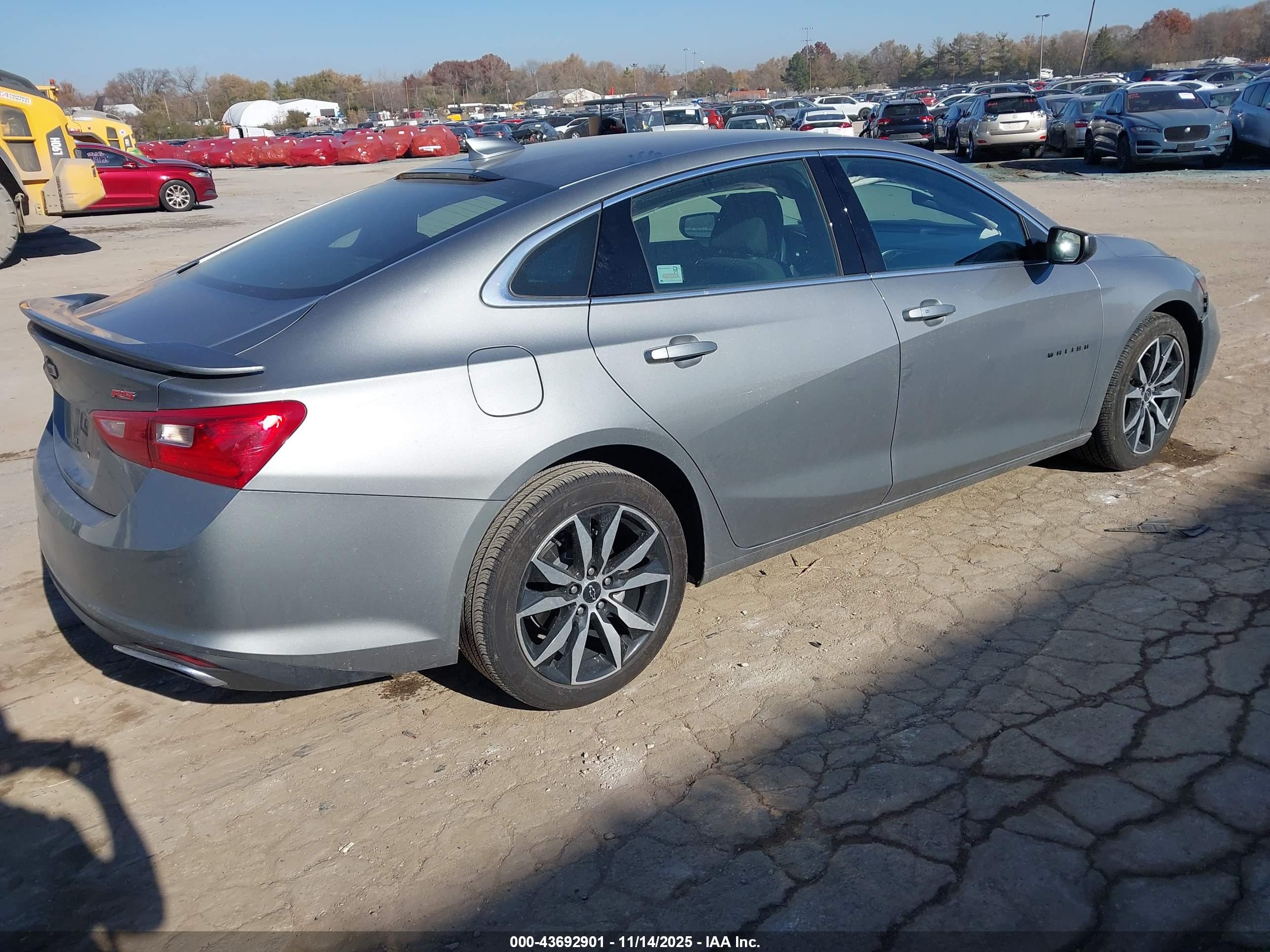 CHEVROLET MALIBU image 4