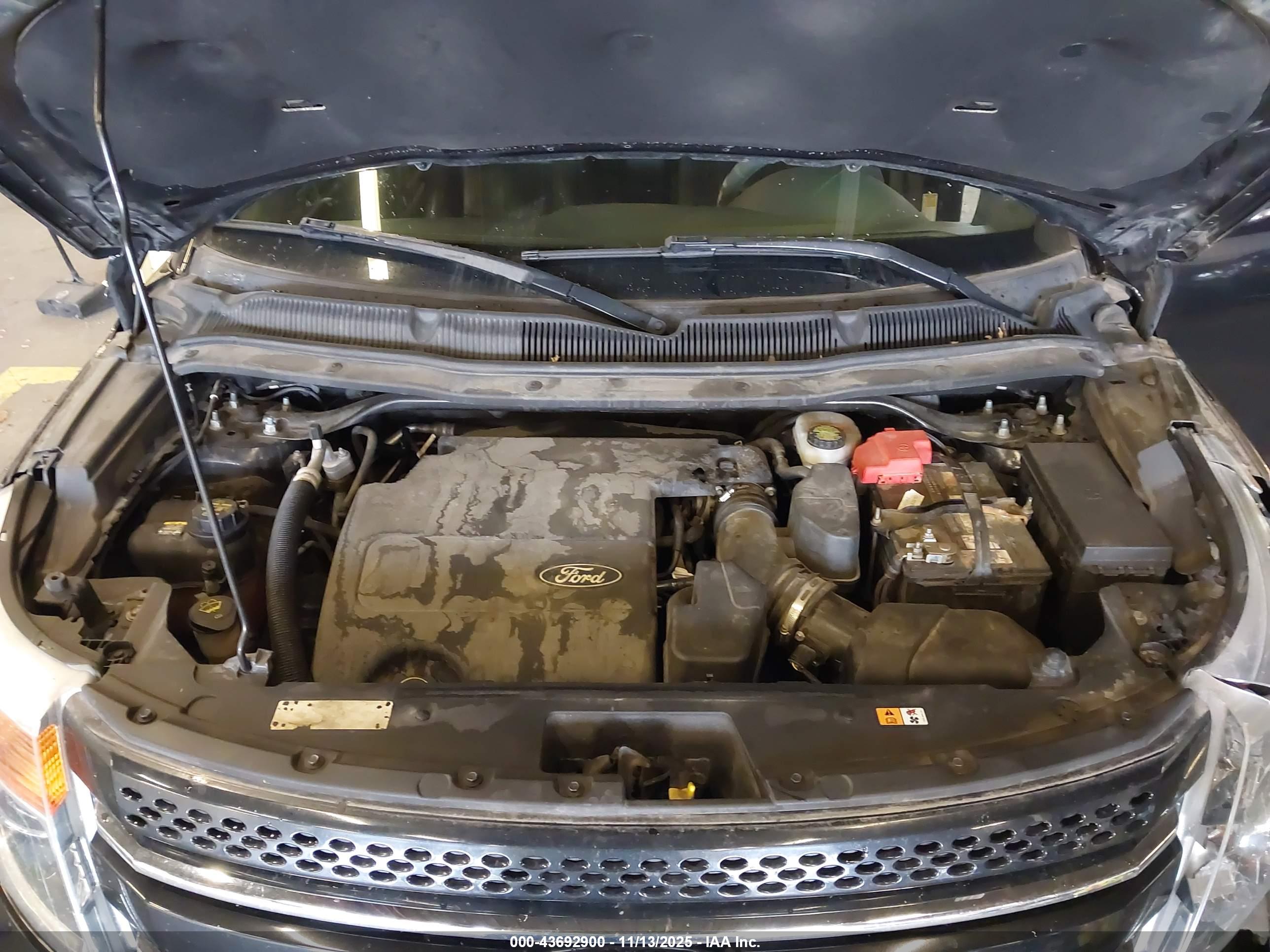 FORD EXPLORER image 10