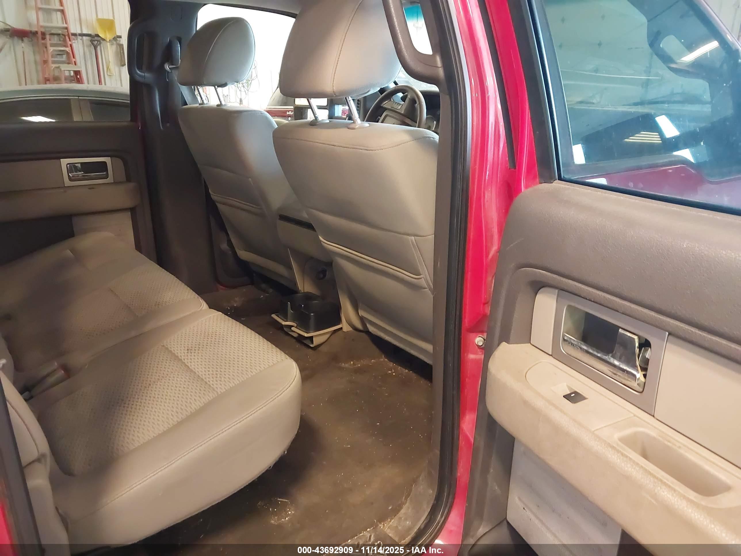 FORD F-150 image 8