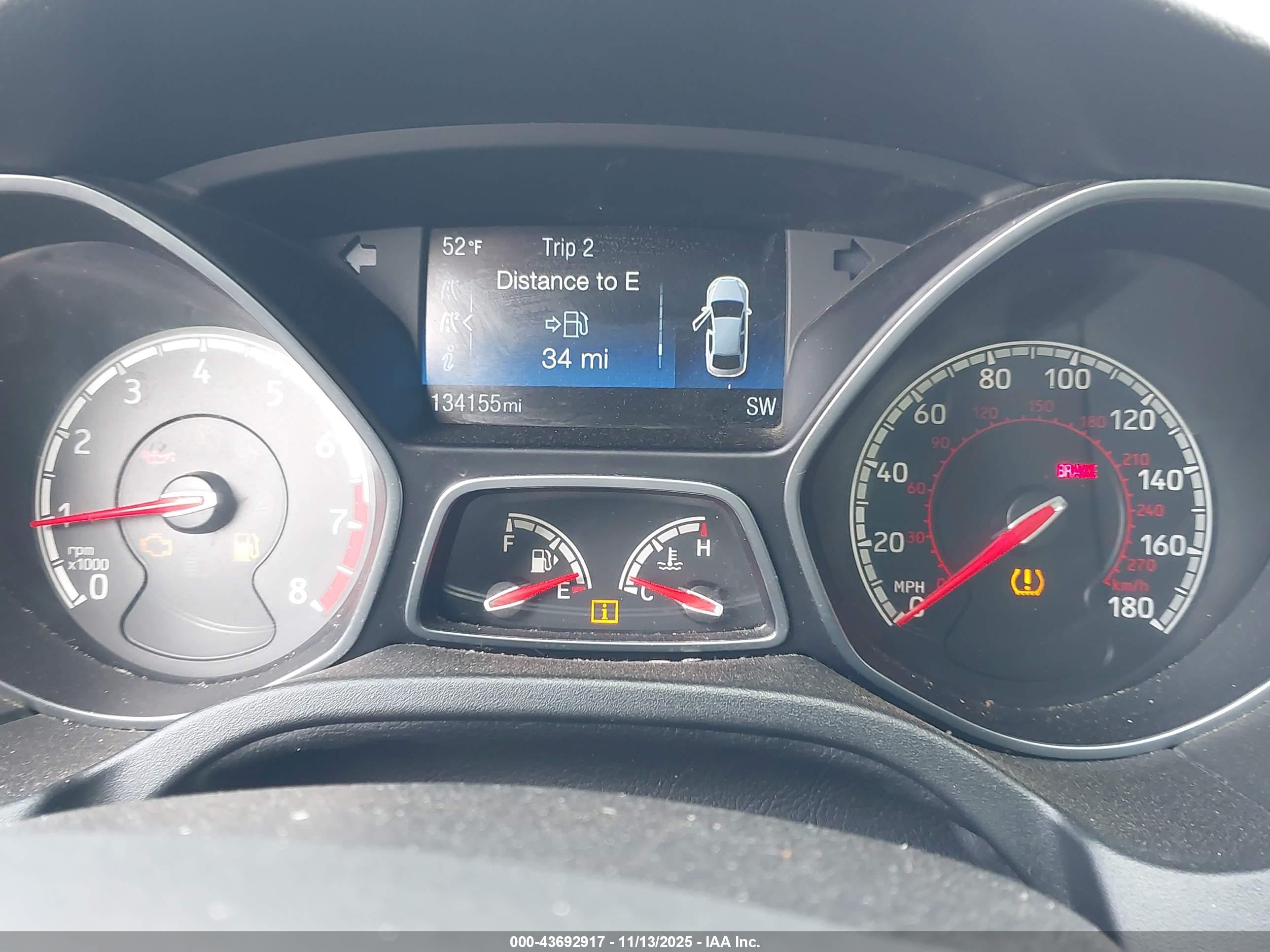 FORD FOCUS image 7