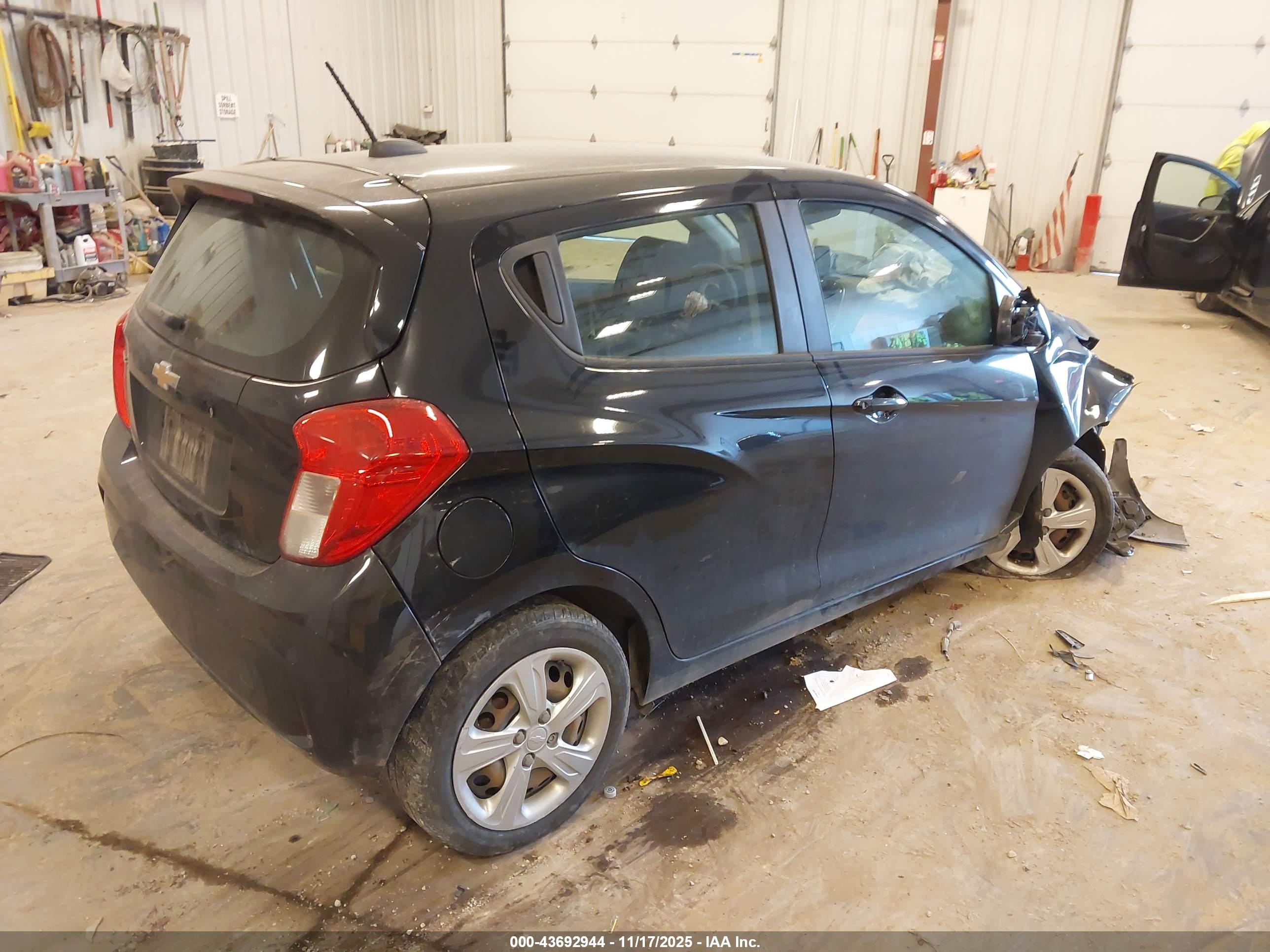 CHEVROLET SPARK image 4