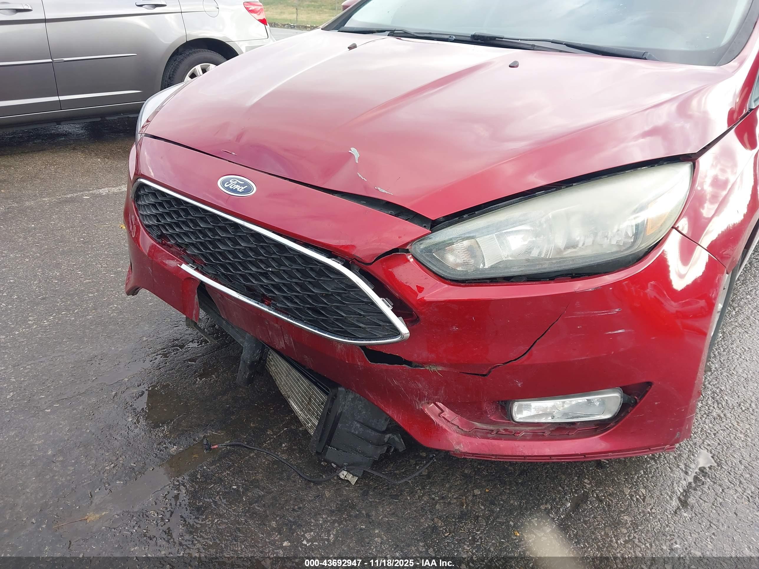 FORD FOCUS image 6