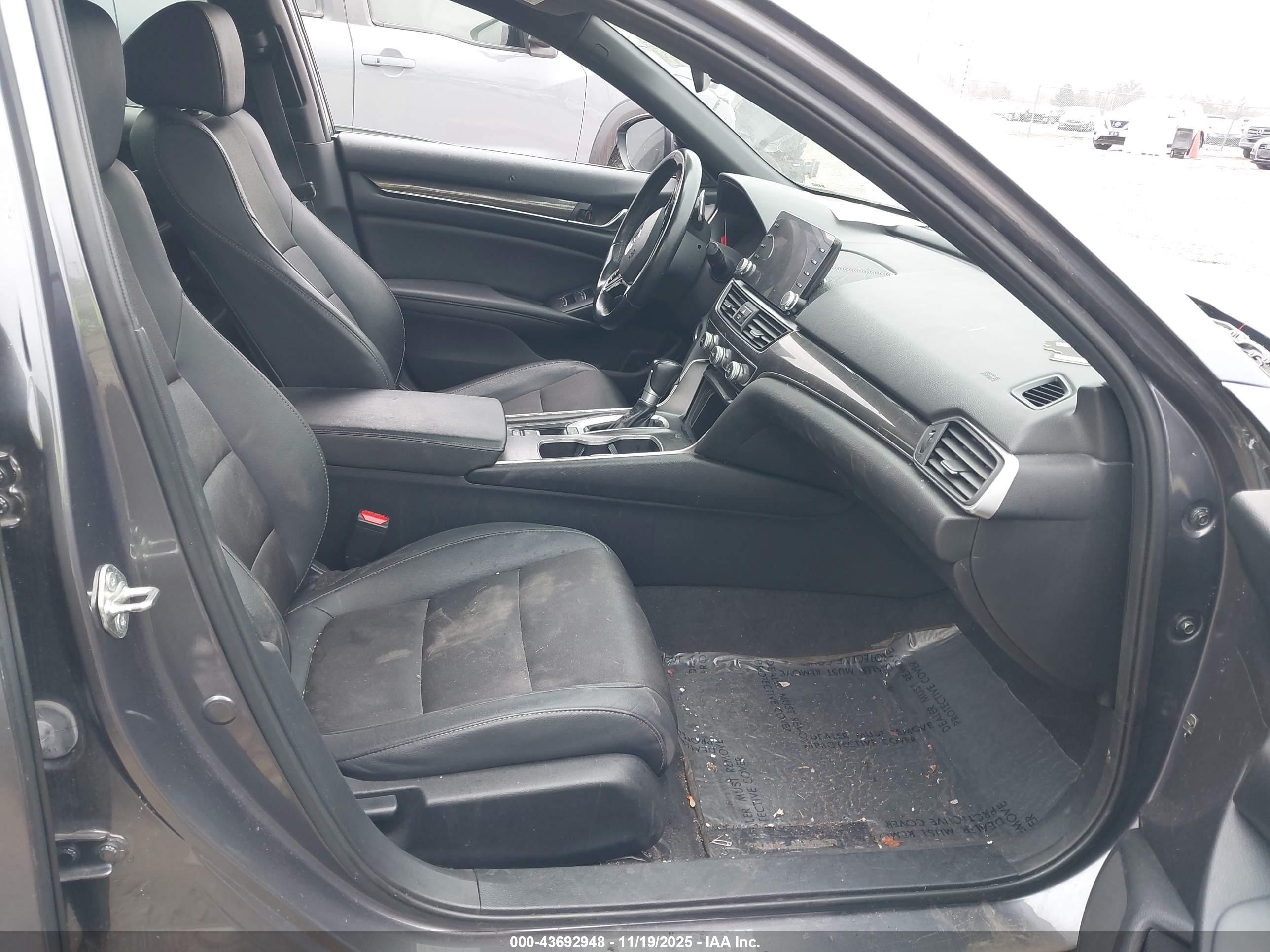 HONDA ACCORD image 5