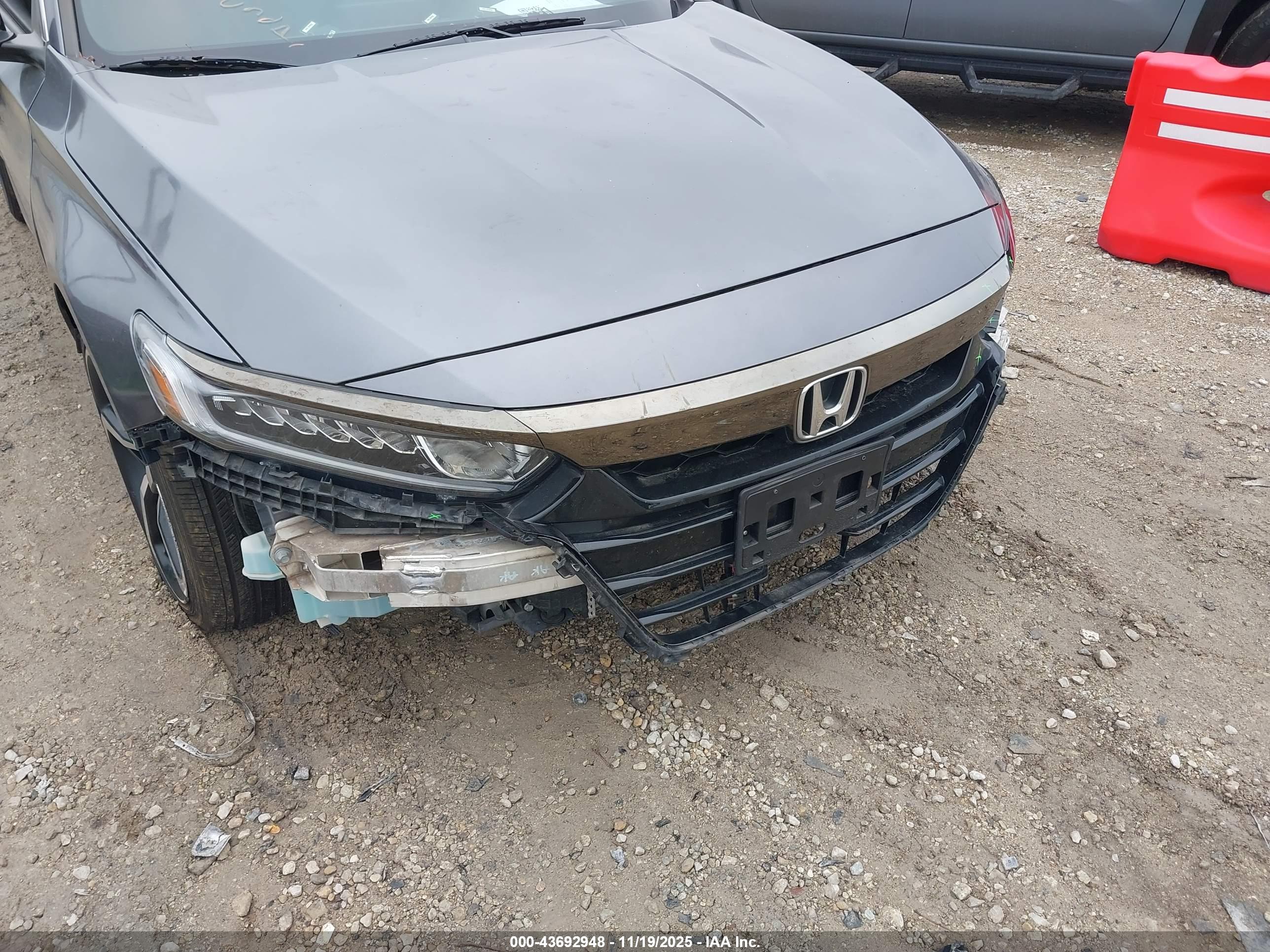 HONDA ACCORD image 6