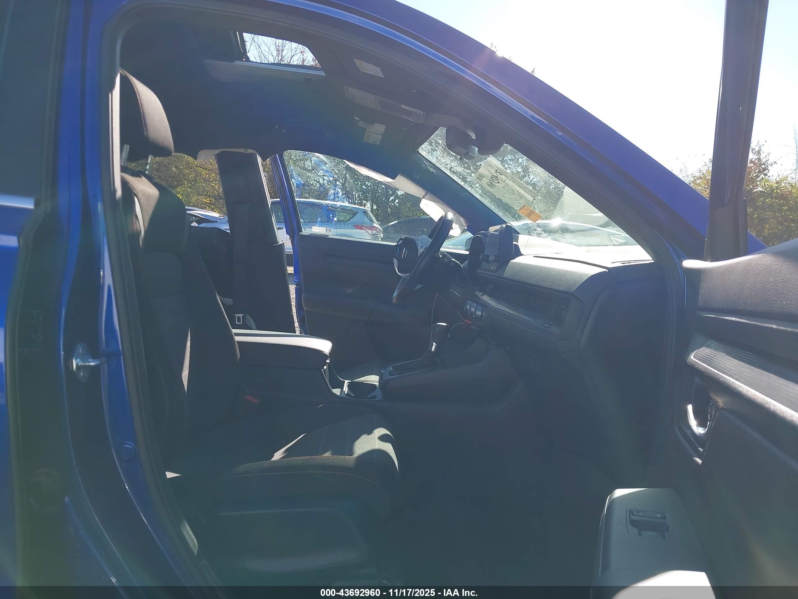 HONDA CR-V image 5