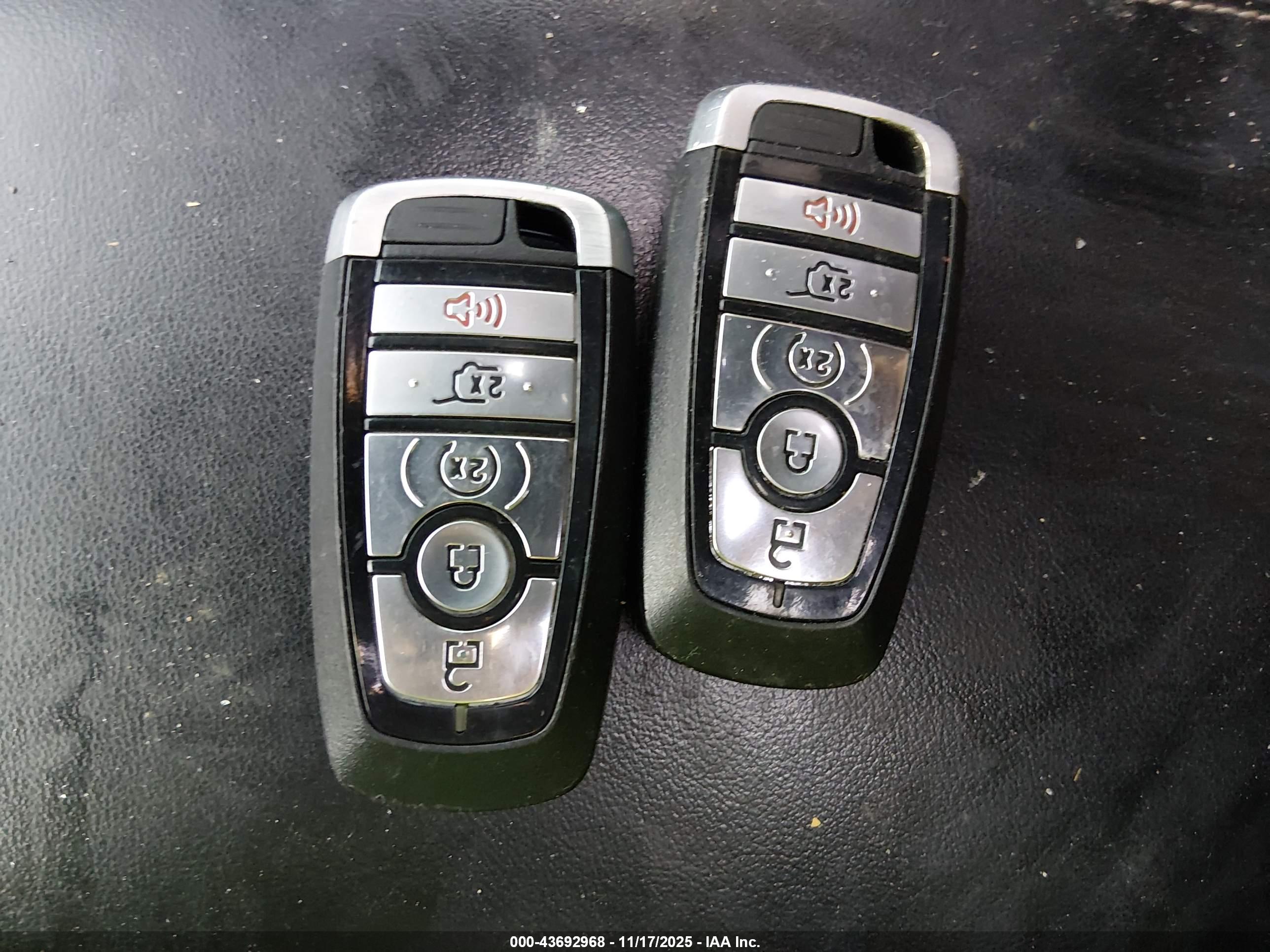 FORD EXPLORER image 11