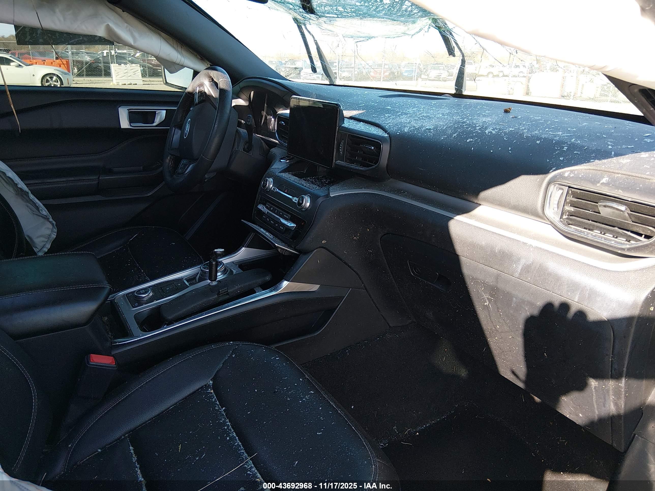 FORD EXPLORER image 5