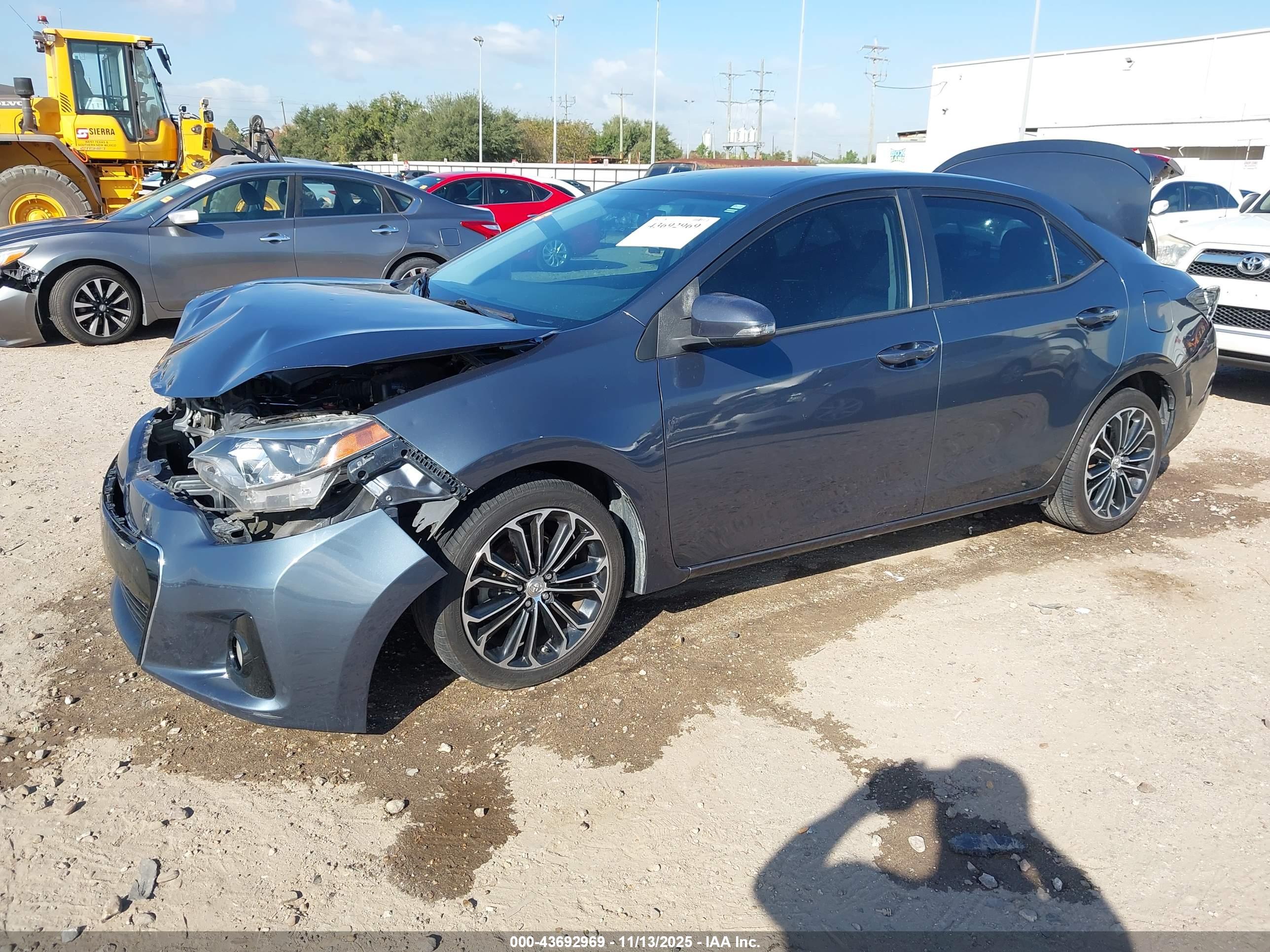 TOYOTA COROLLA image 2