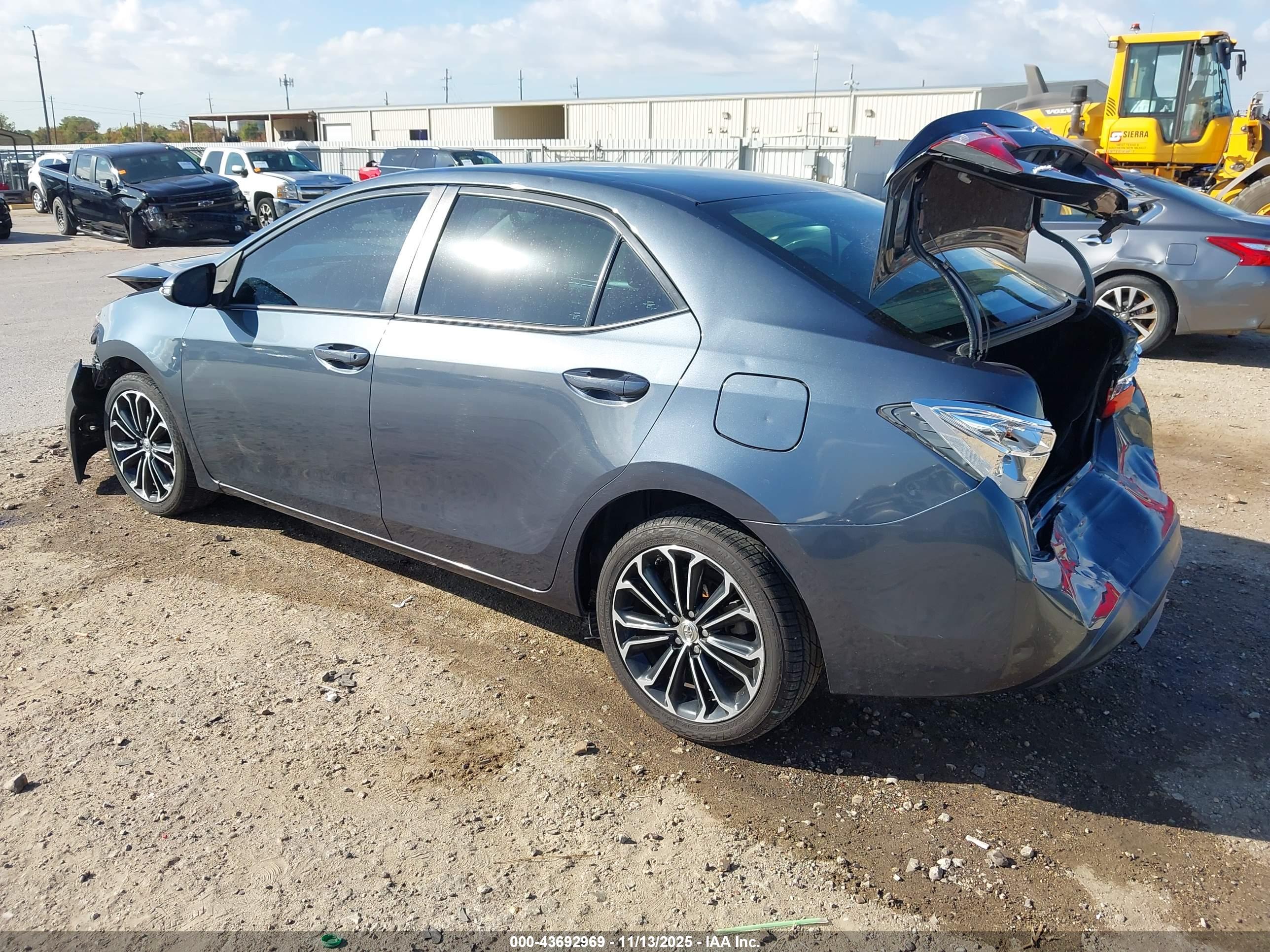 TOYOTA COROLLA image 3