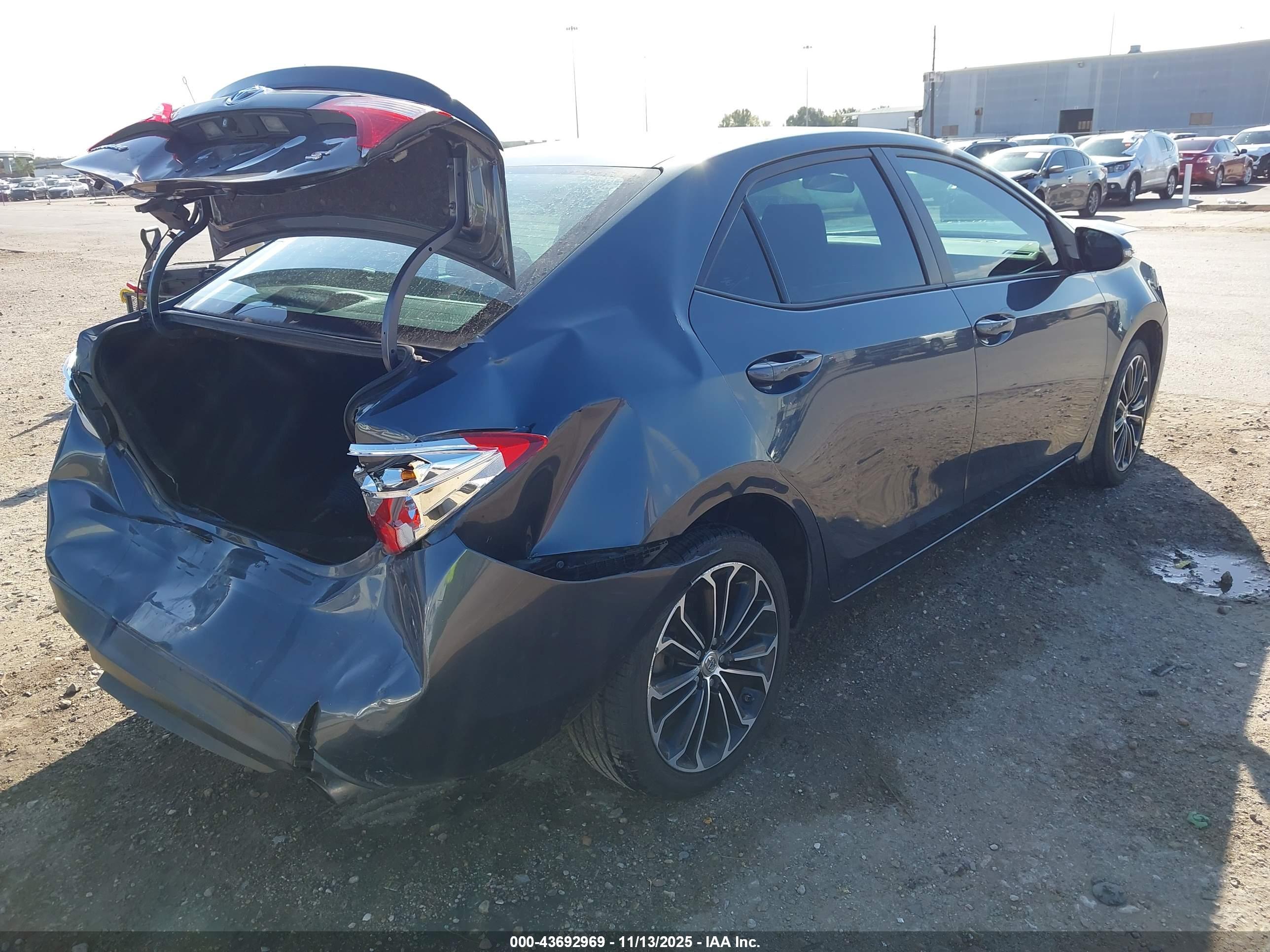 TOYOTA COROLLA image 4