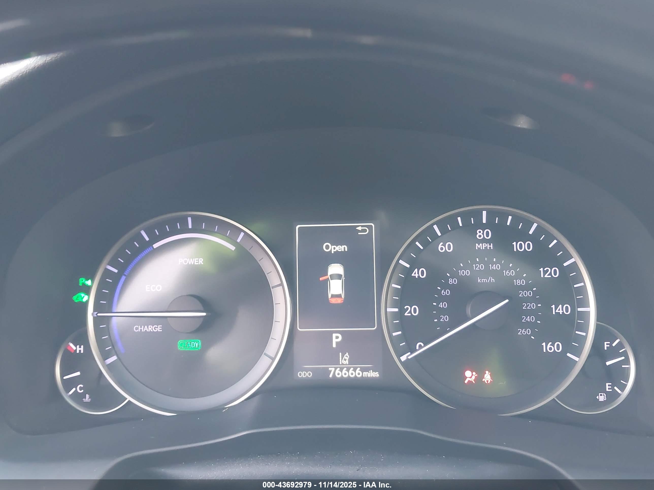 LEXUS ES image 7