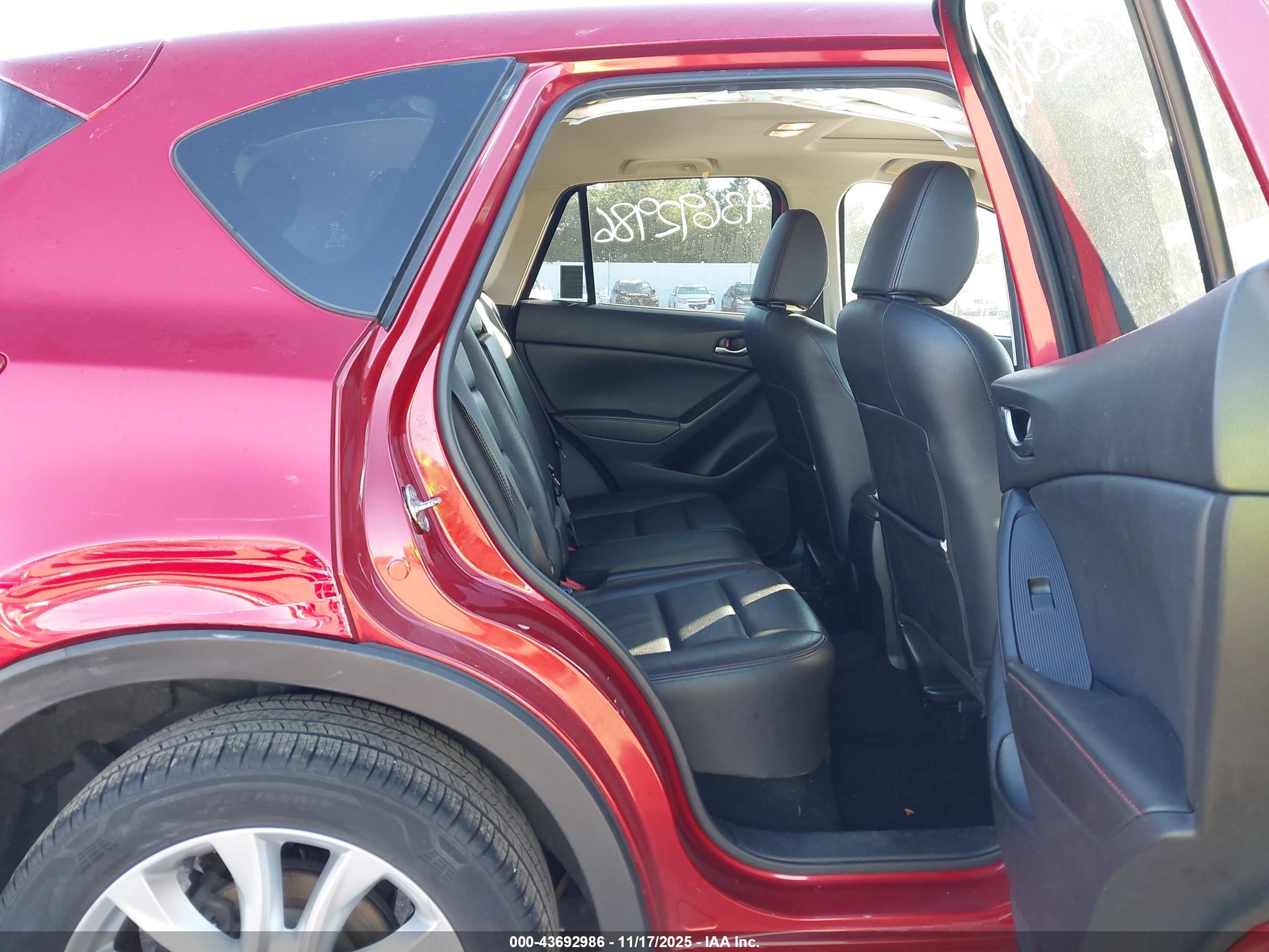 MAZDA CX-5 image 8