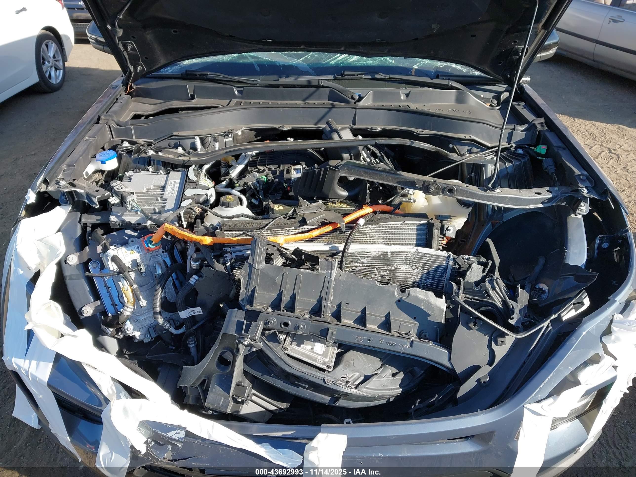 FORD EXPLORER image 10