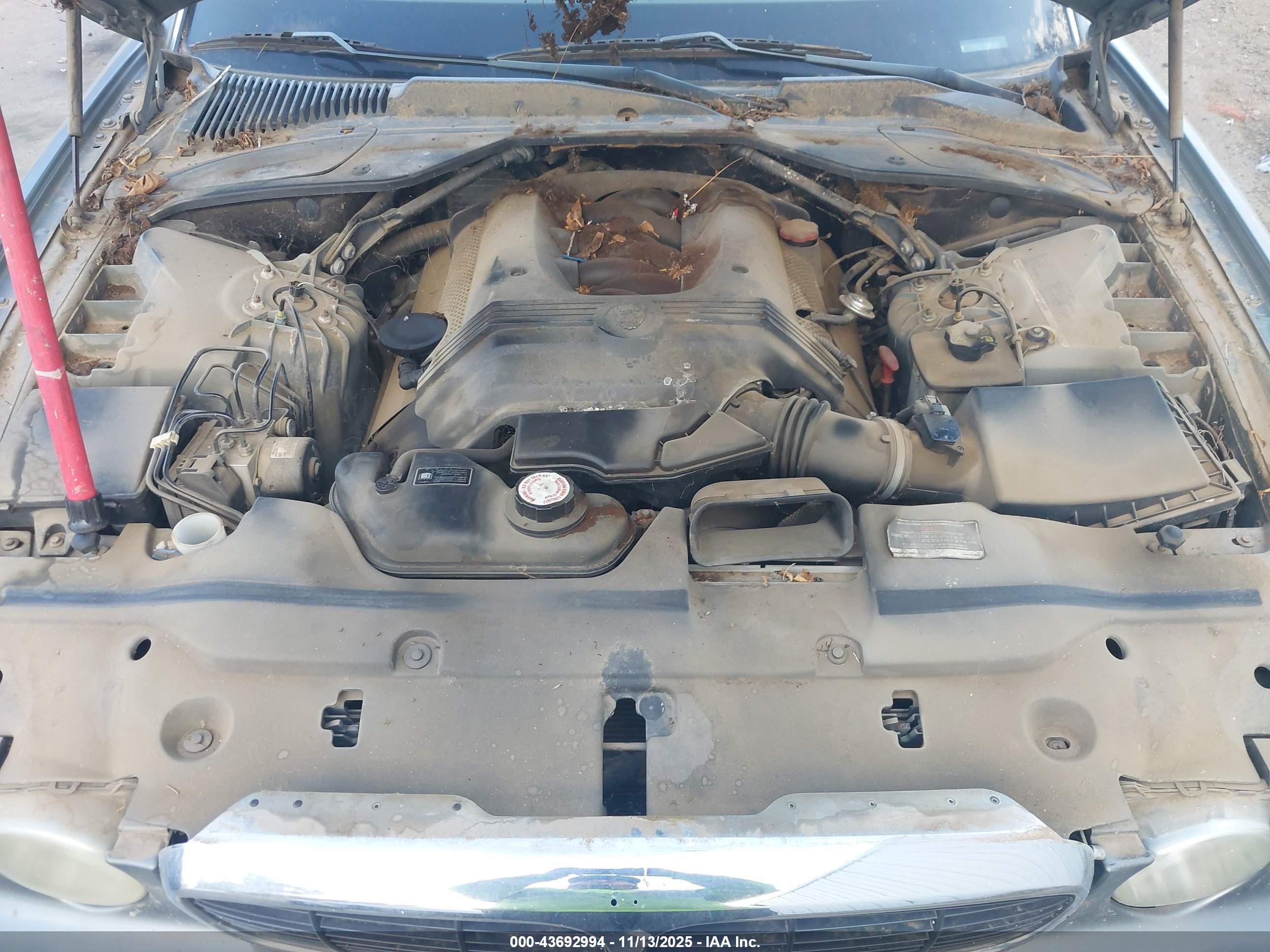 JAGUAR XJ image 10