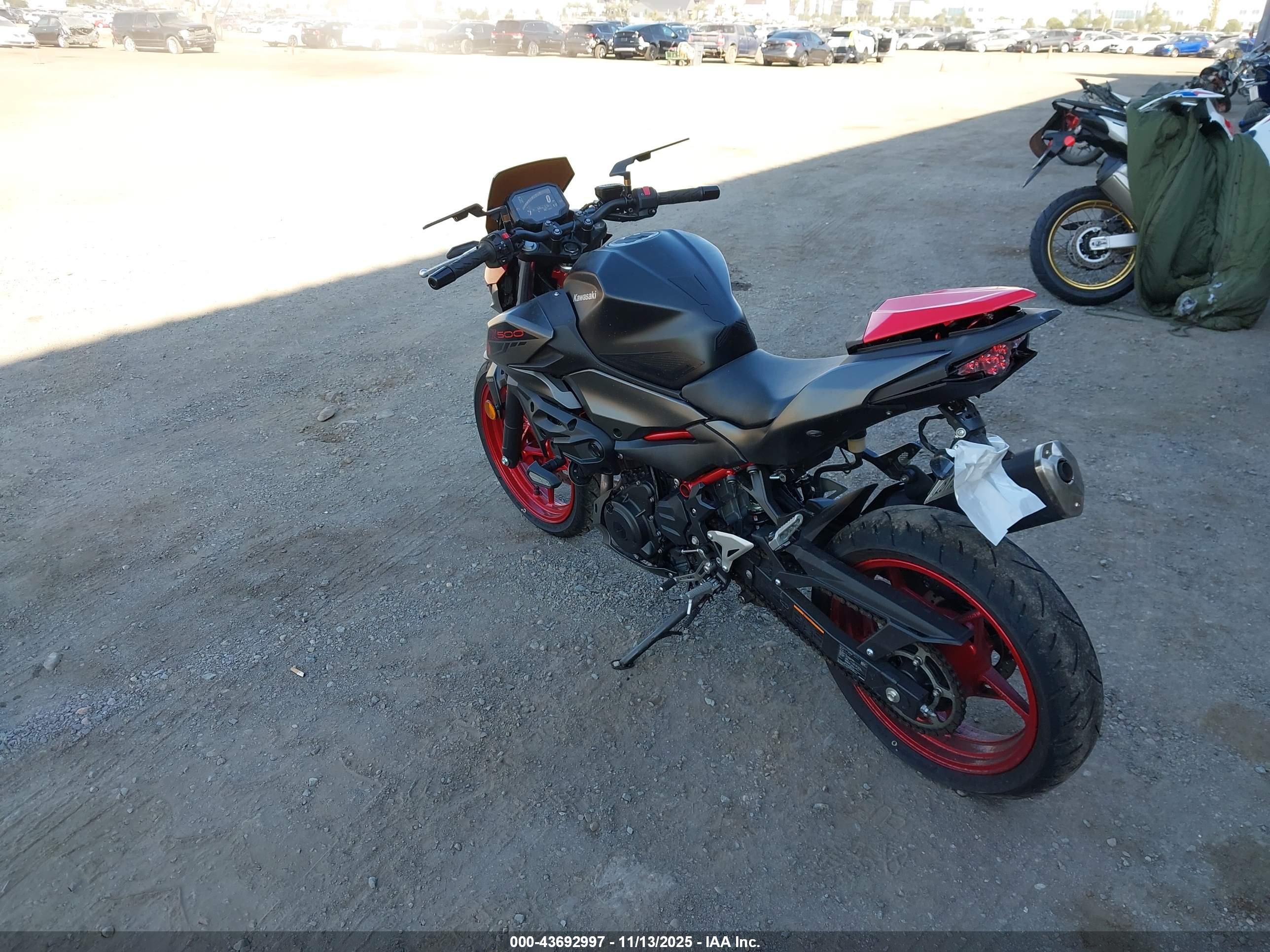 KAWASAKI ER500 image 3