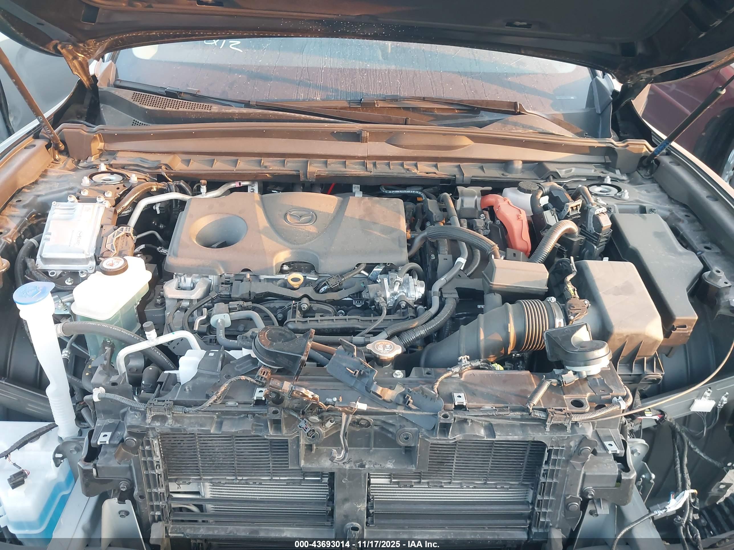 MAZDA CX-50 image 10