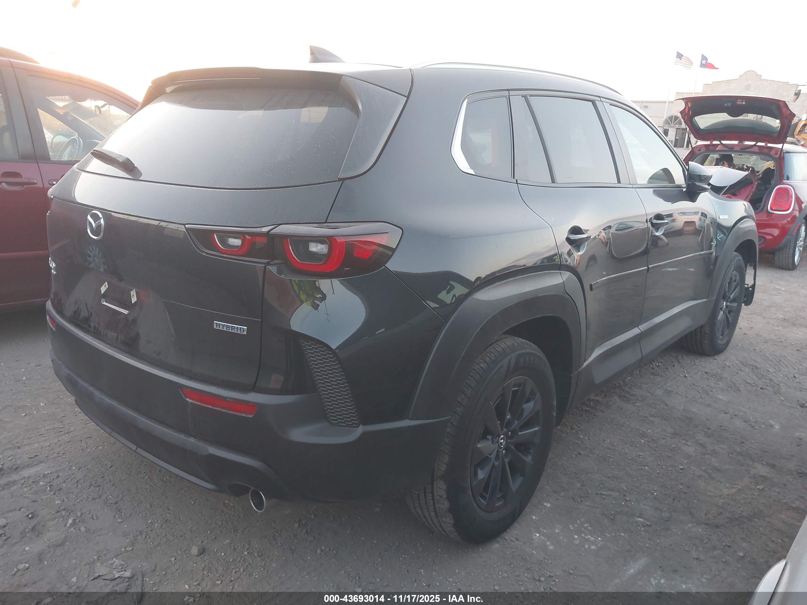 MAZDA CX-50 image 4