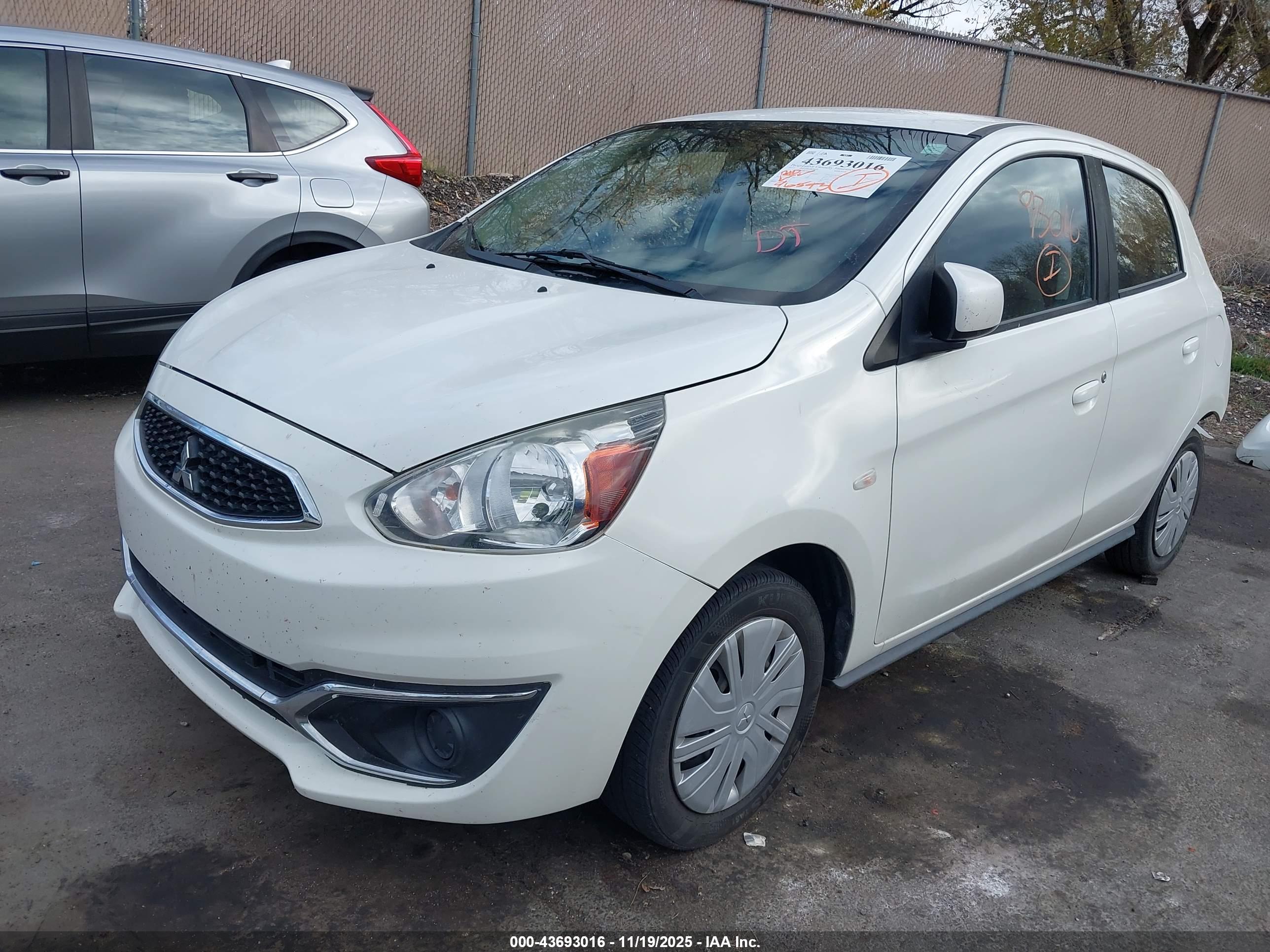 MITSUBISHI MIRAGE image 2