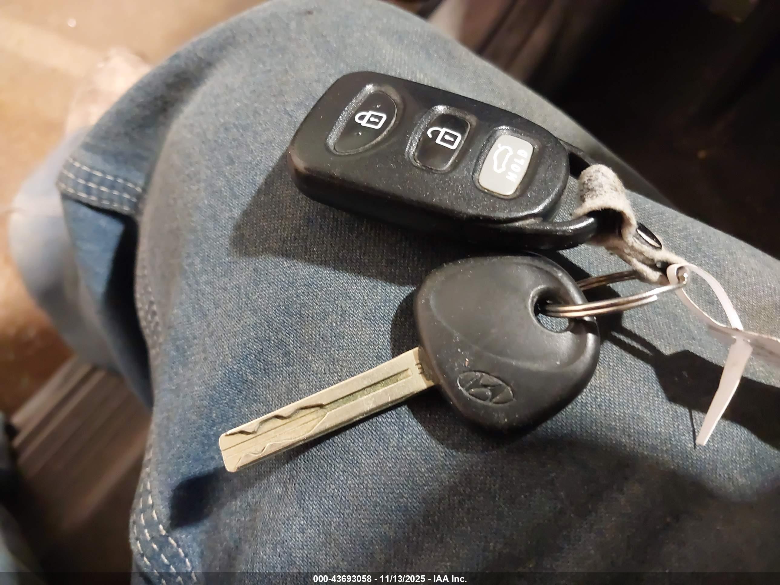 HYUNDAI SONATA image 11